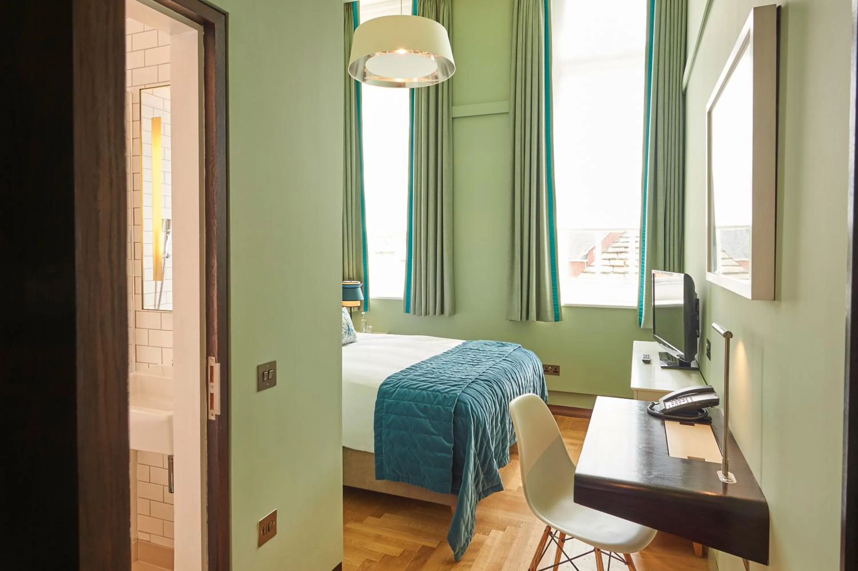 Bedroom, Bed in Hotel du Vin Exeter