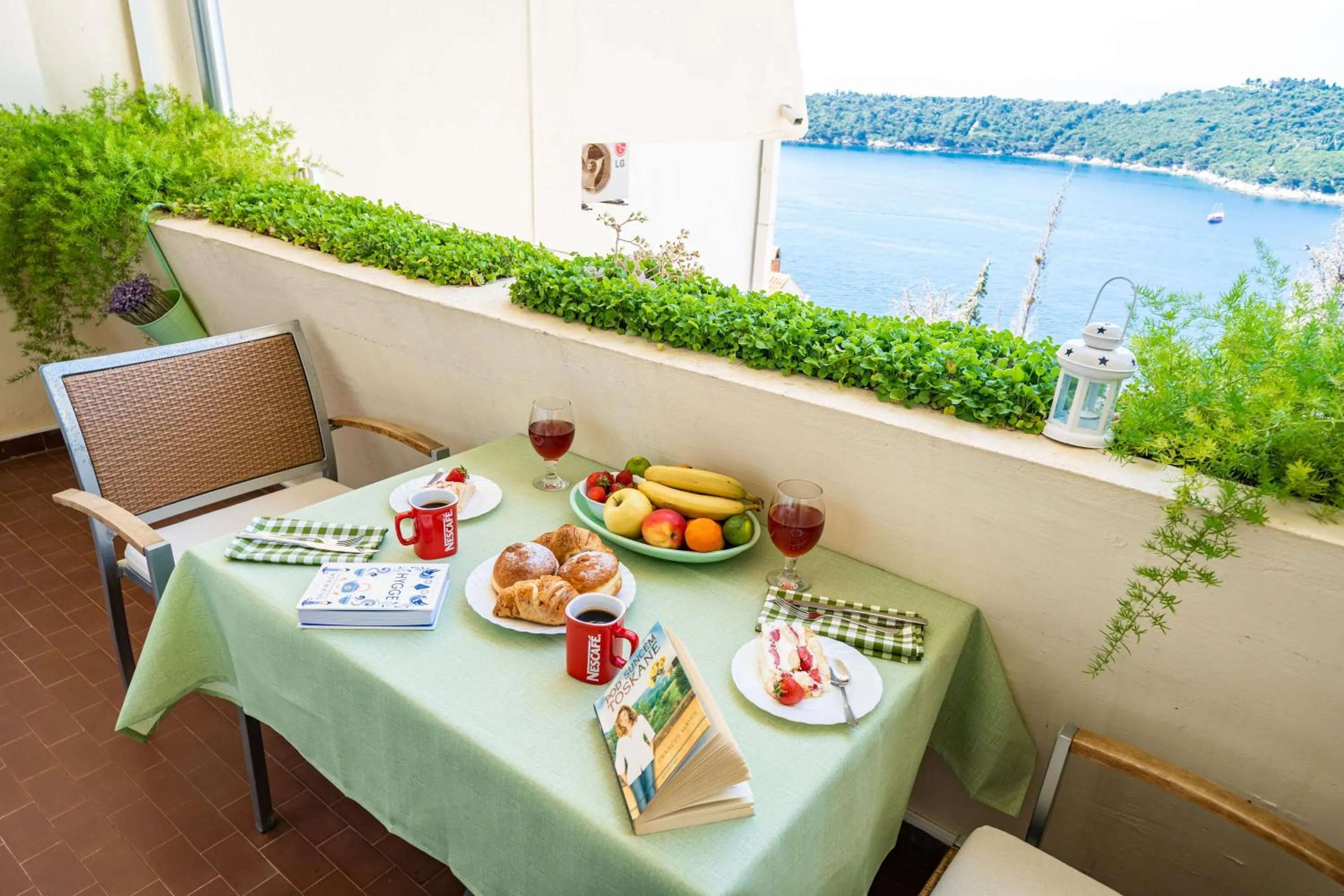 Balcony/Terrace in Apartment Bakus