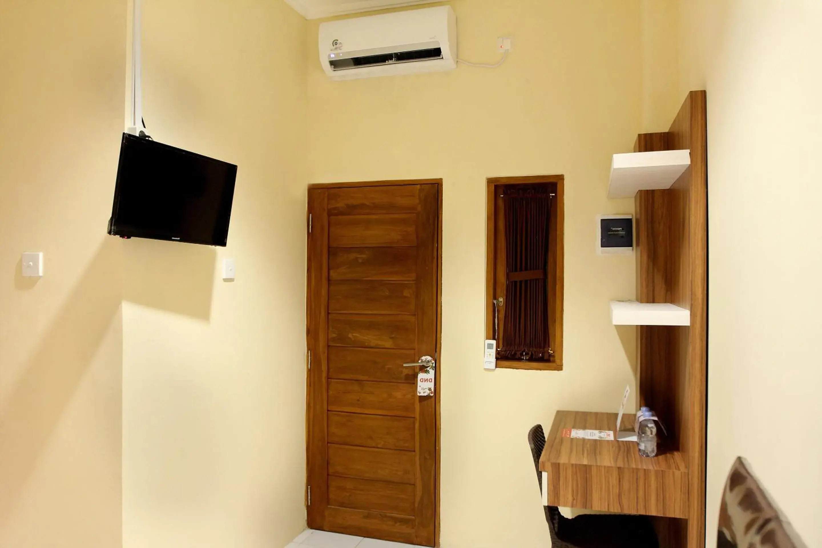 Bedroom in Hotel O Rumah Ayub Syariah Bedroom in Hotel O Rumah Ayub Syariah