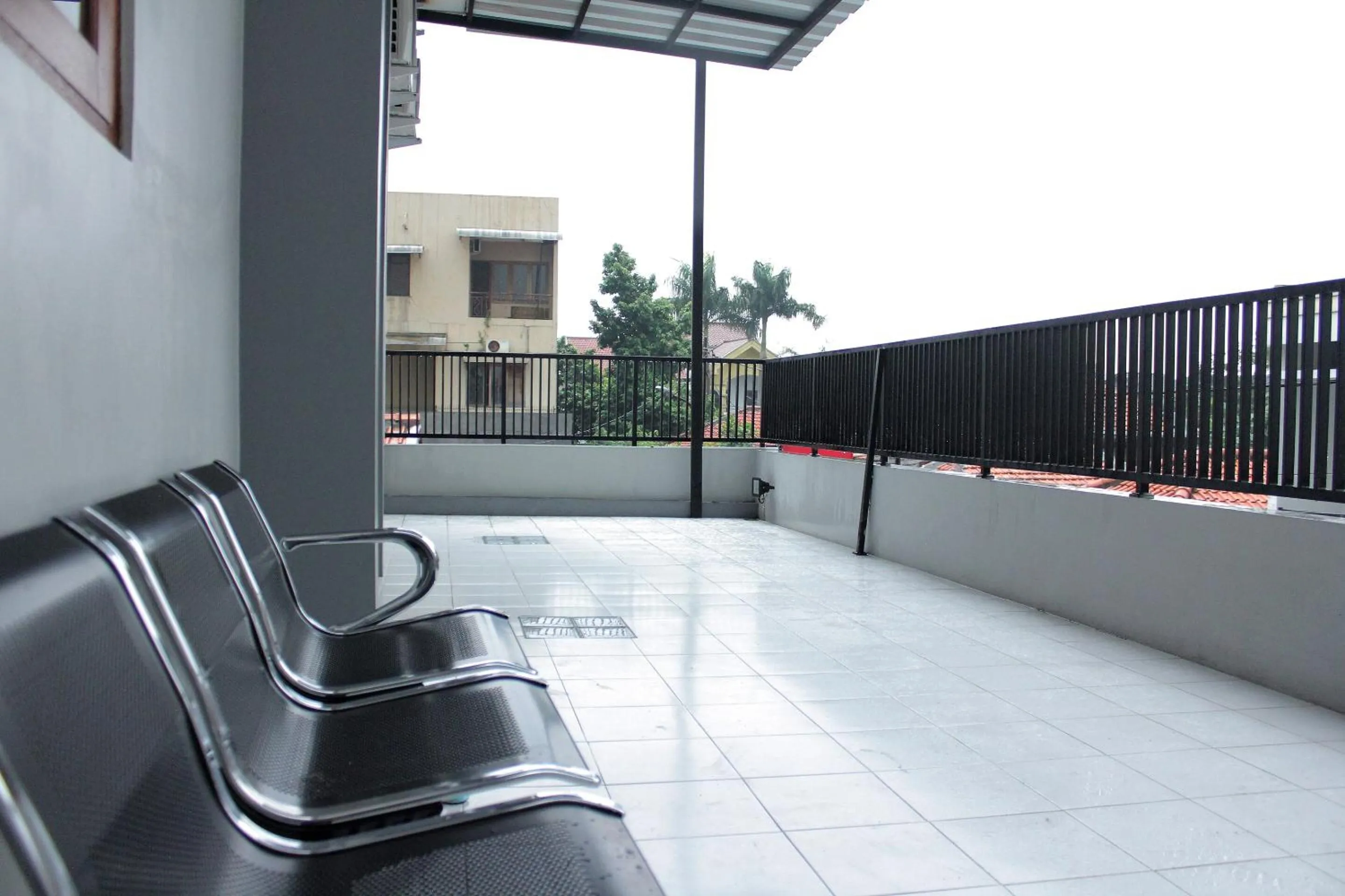 Balcony/Terrace in Hotel O Rumah Ayub Syariah