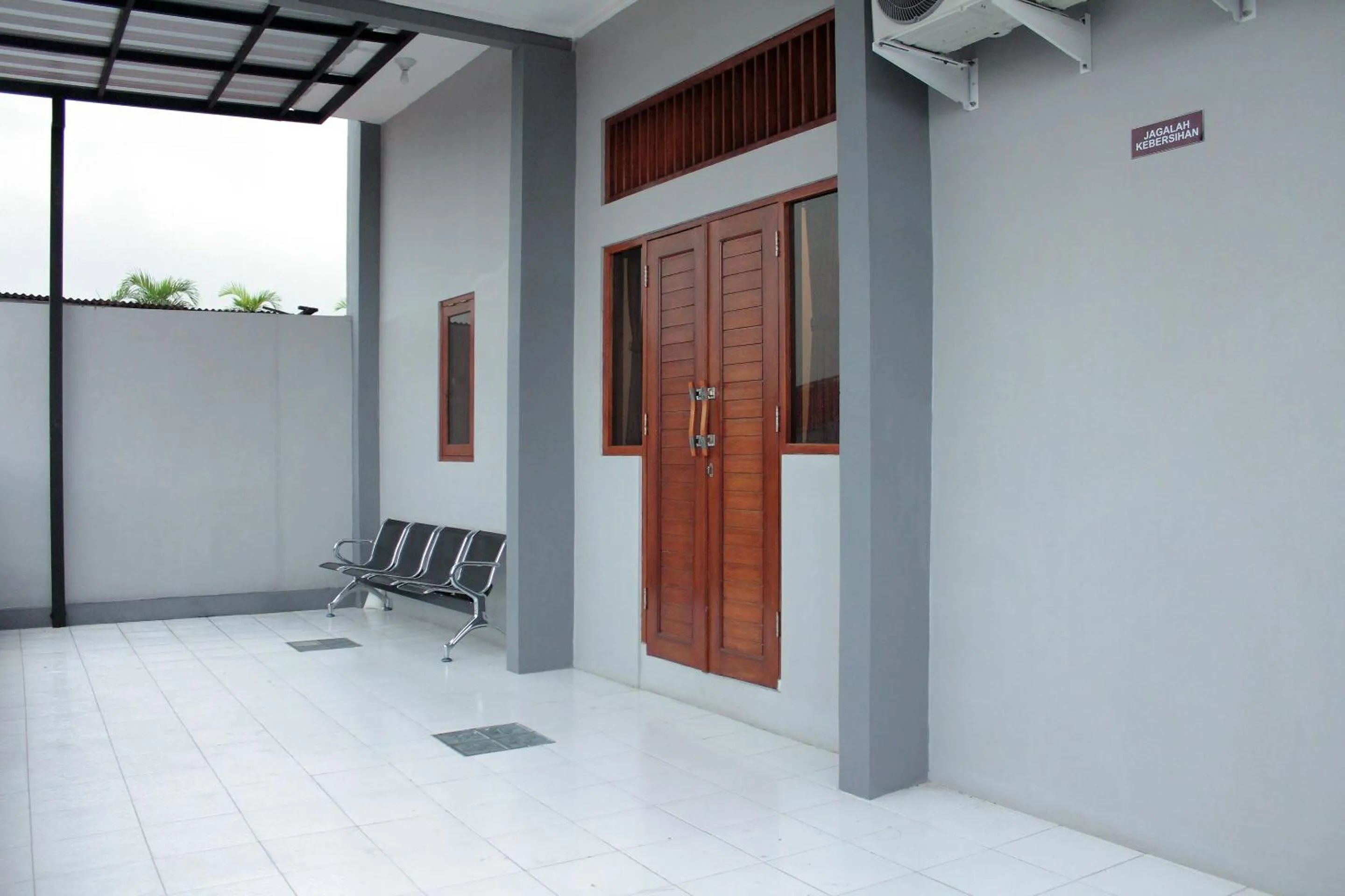 Balcony/Terrace in Hotel O Rumah Ayub Syariah