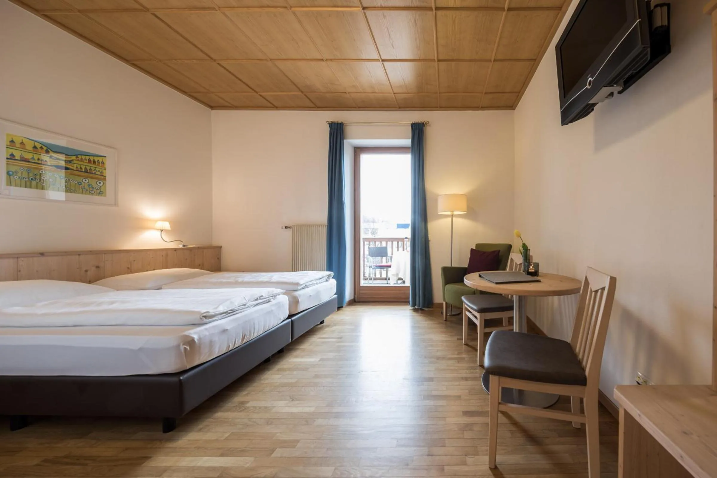Photo of the whole room, Bed in Hotel Masatsch