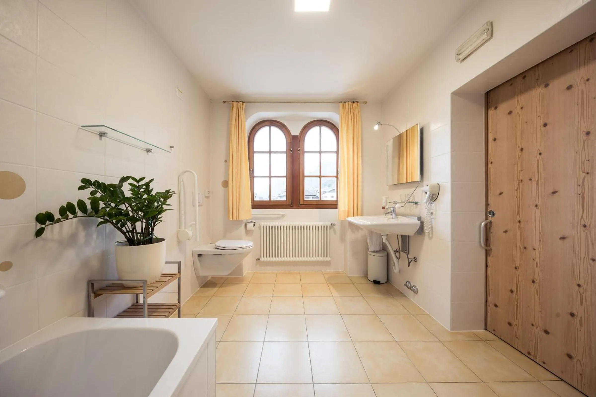 Photo of the whole room in Hotel Masatsch