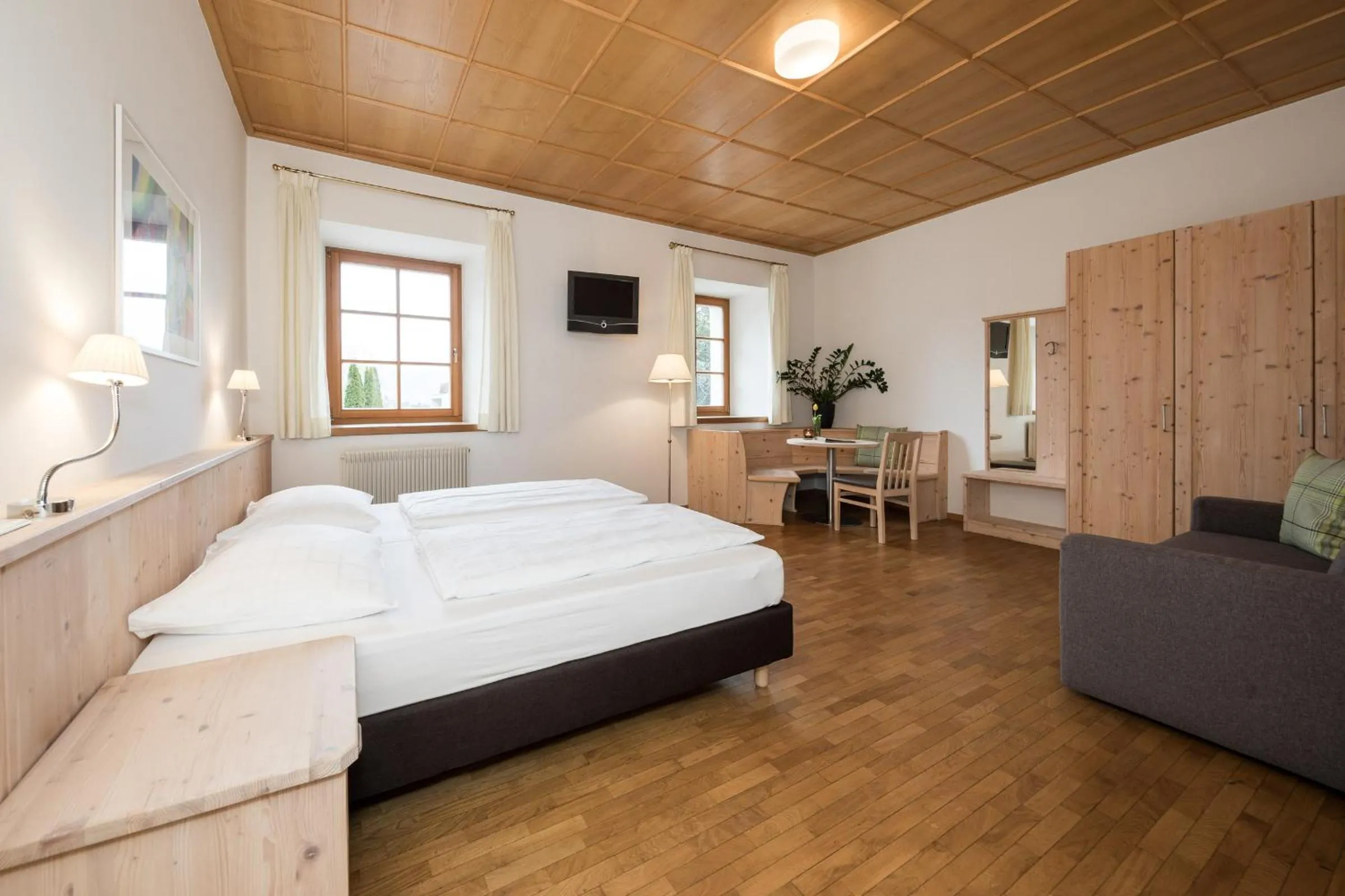 Photo of the whole room, Bed in Hotel Masatsch
