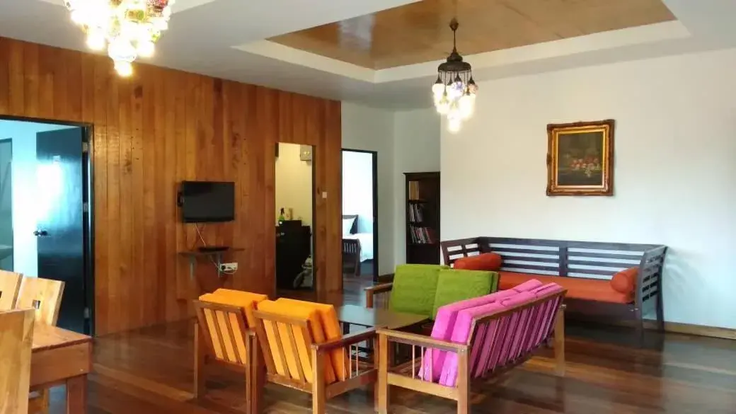 TV and multimedia, Dining Area in Ayana Holiday Resort