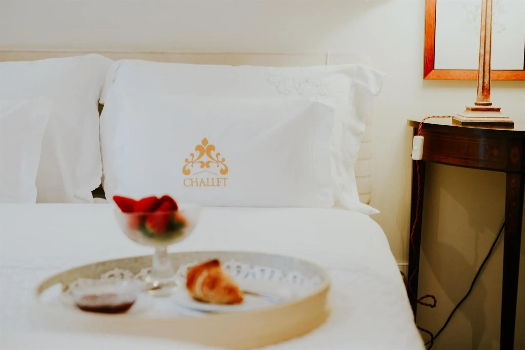 Decorative detail, Bed in Challet Fonte Nova