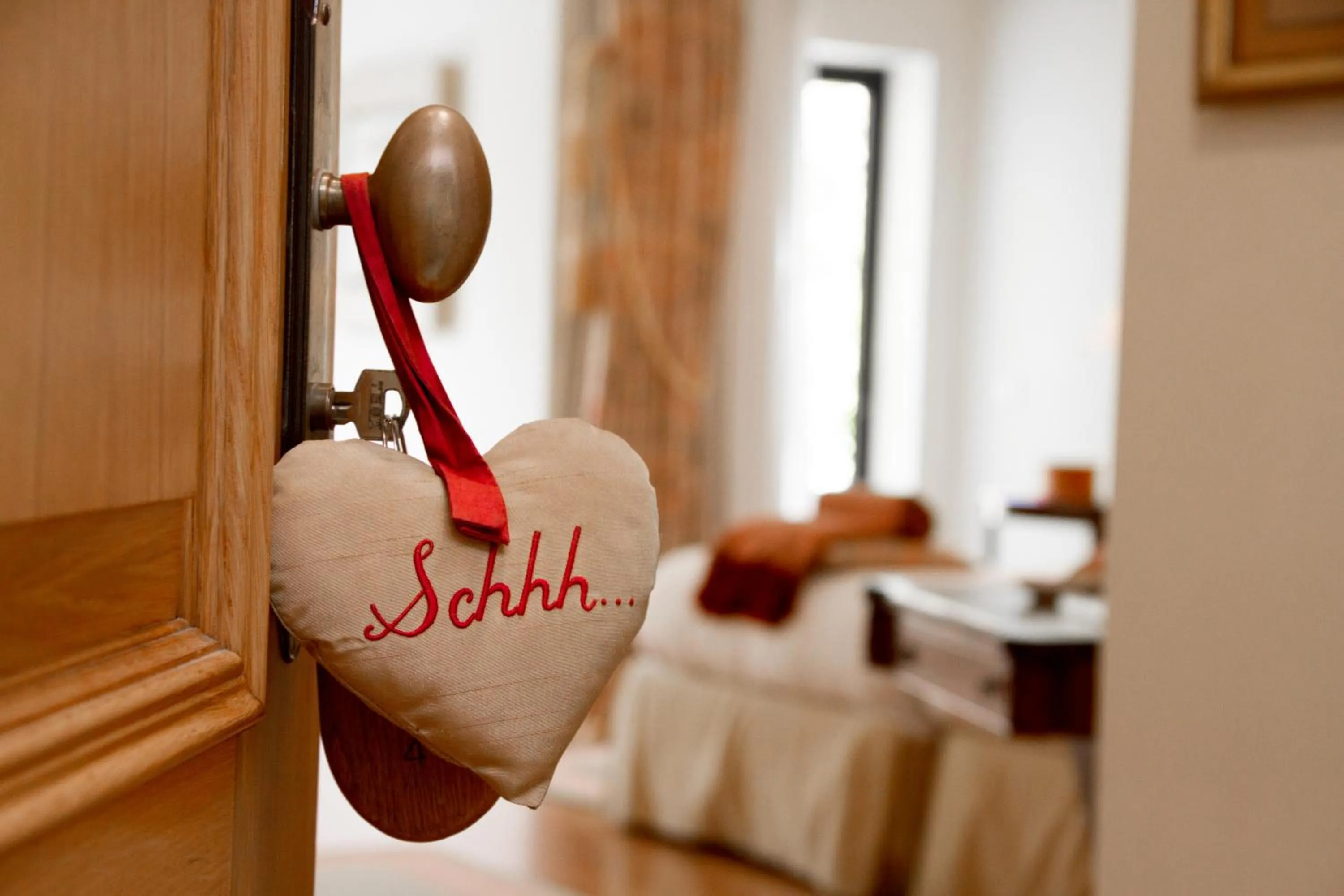 Decorative detail, Bed in Challet Fonte Nova