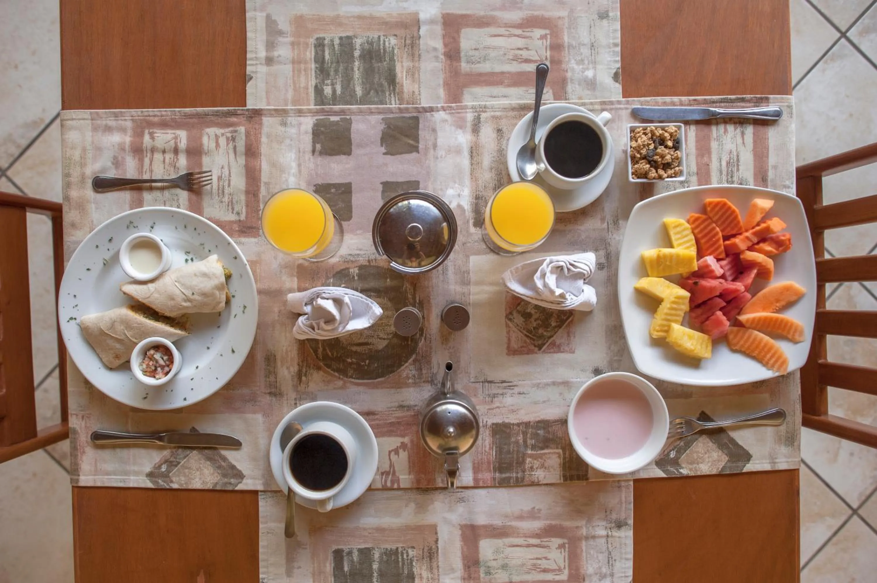 Breakfast in El Almirante