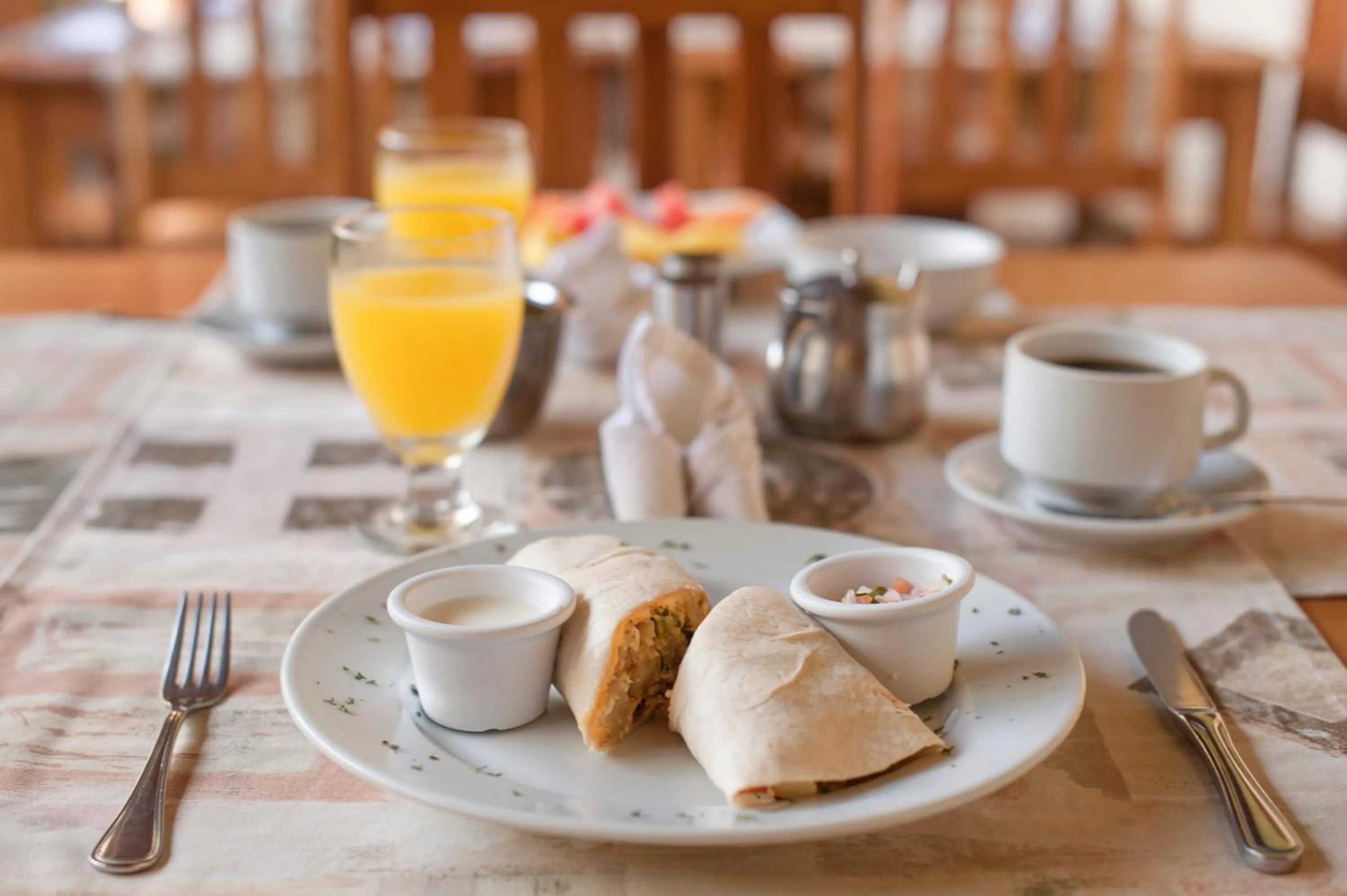 Restaurant/places to eat in El Almirante