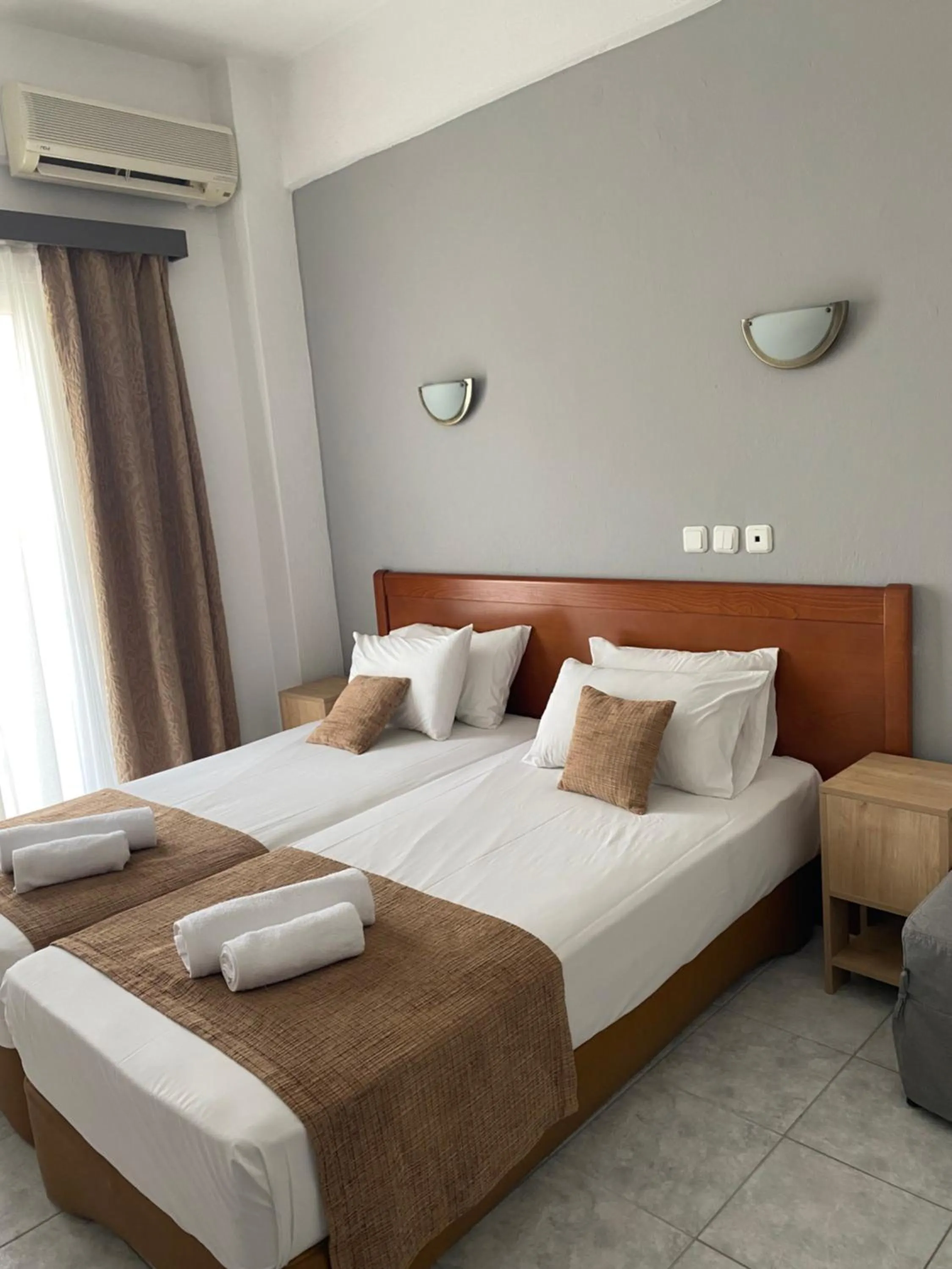 Photo of the whole room in Hotel Pighi