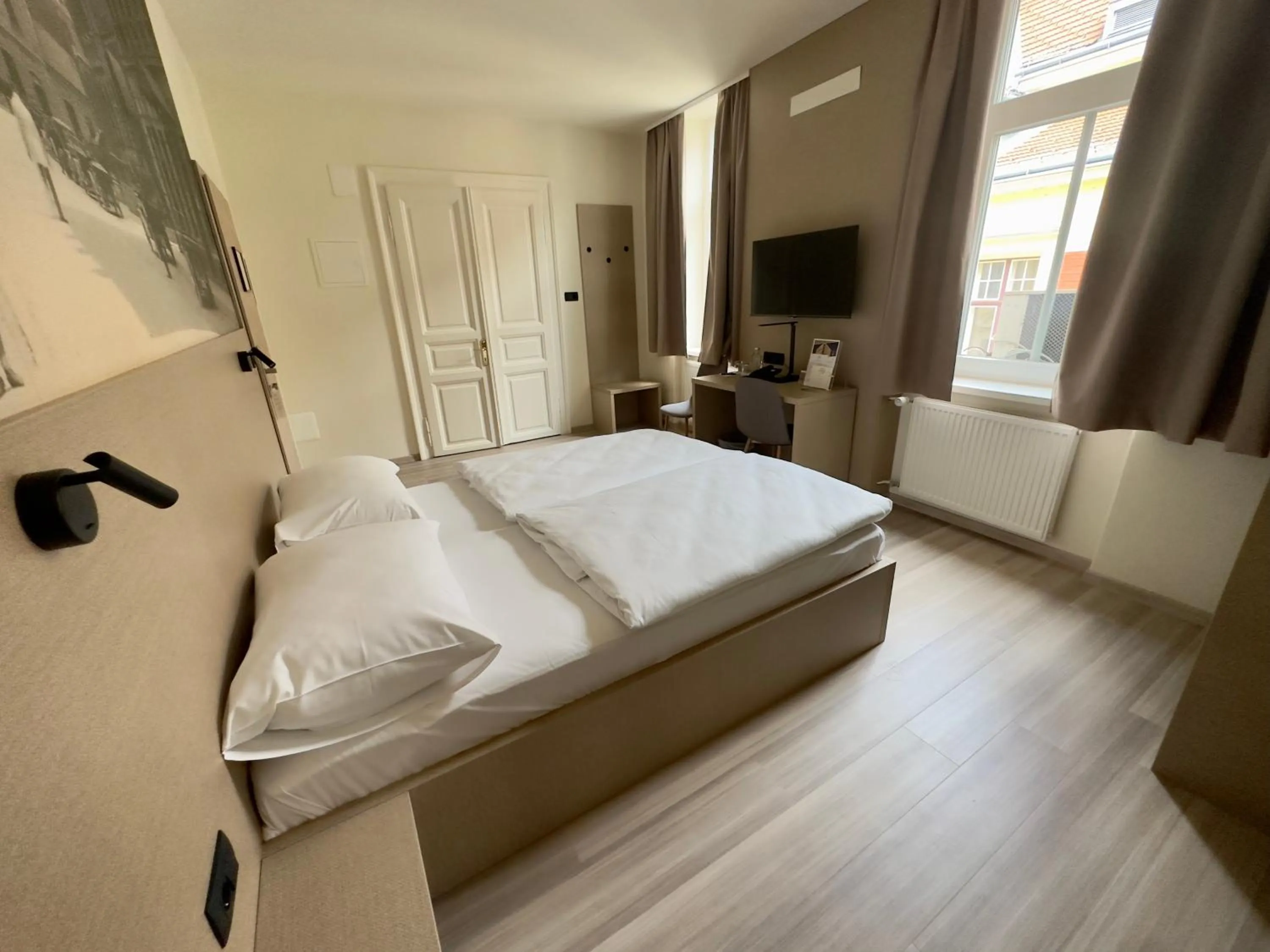 Photo of the whole room, Bed in Hotel Evropa