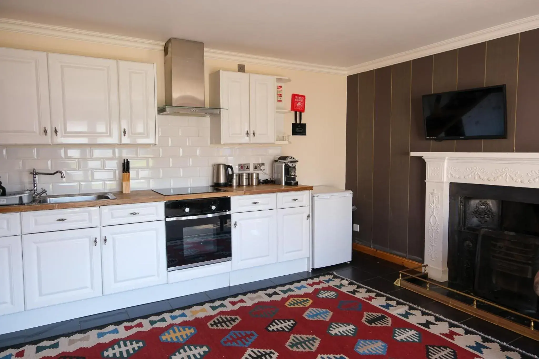 Family Apartment in The Glen Mhor Apartments Family Apartment in The Glen Mhor Apartments