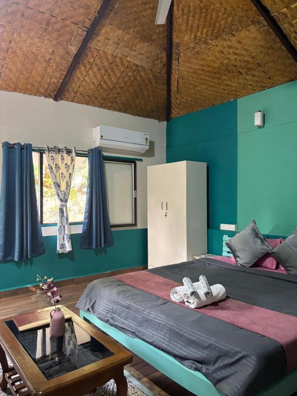 Bed in Samyama Retreat