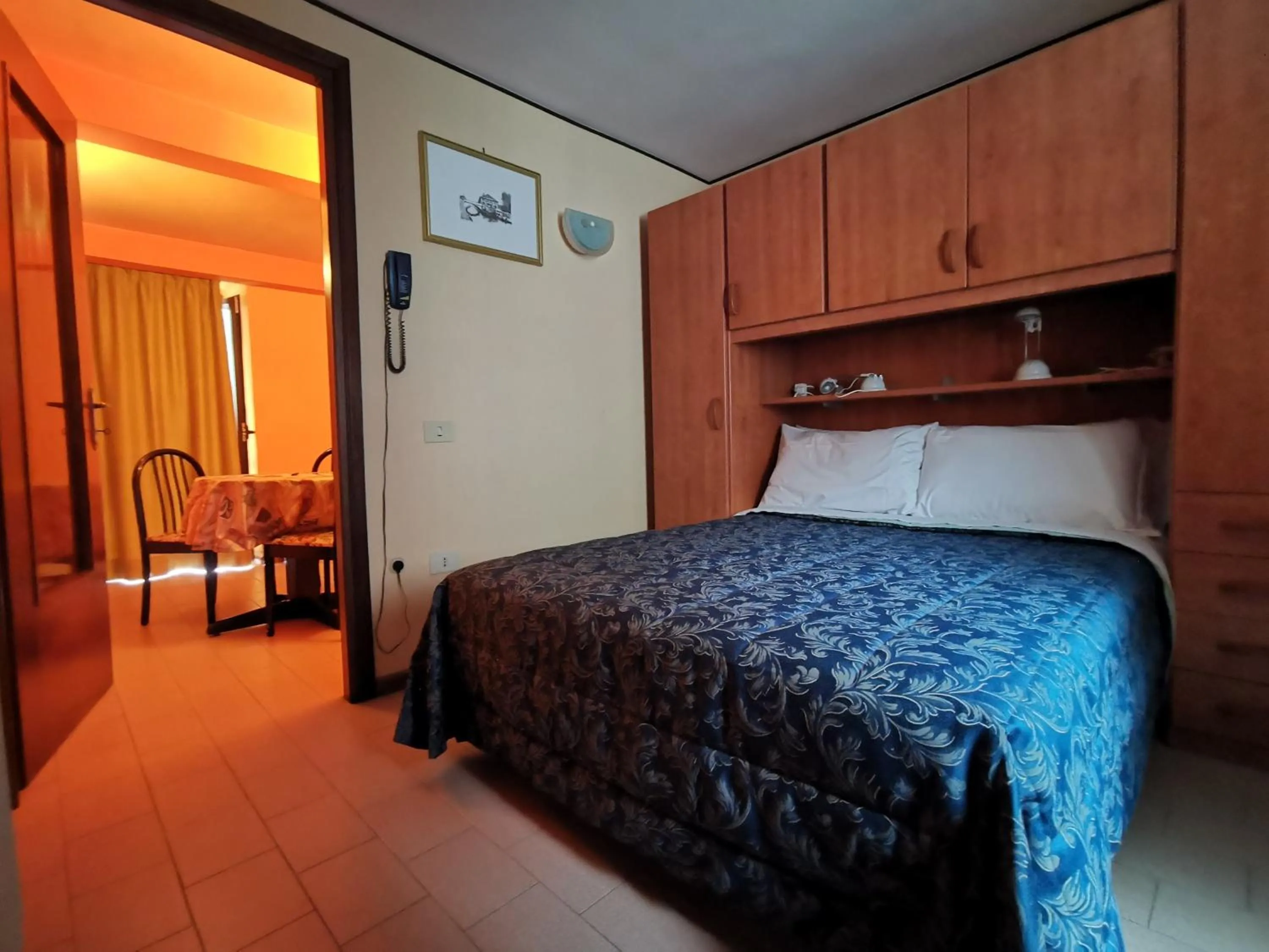 Photo of the whole room, Bed in Residence Bellevue