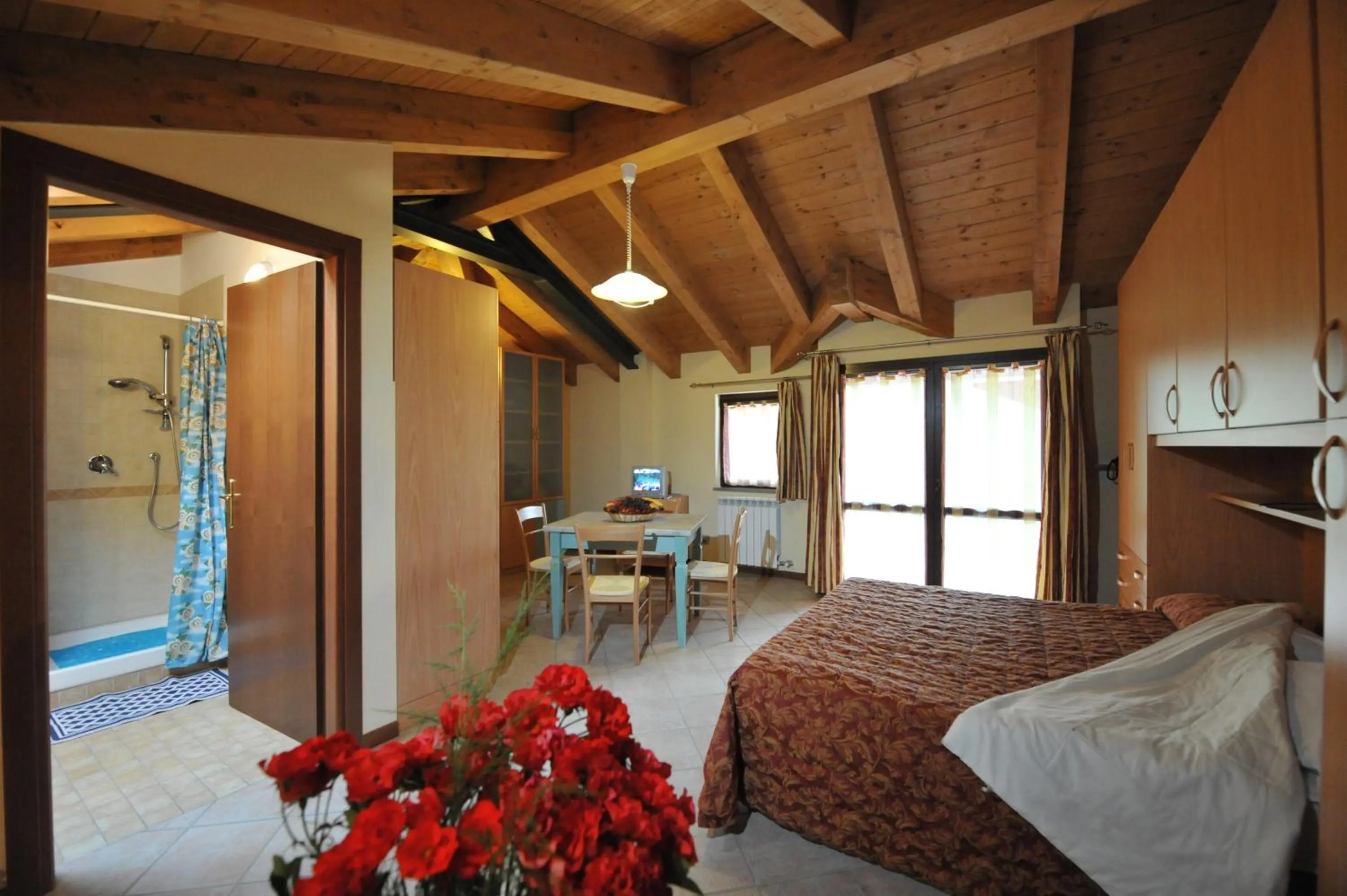 Photo of the whole room, Bed in Residence Bellevue