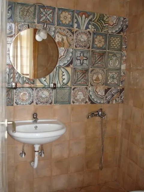 Bathroom in Rooms 47