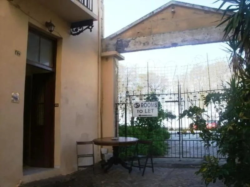 Facade/entrance in Rooms 47