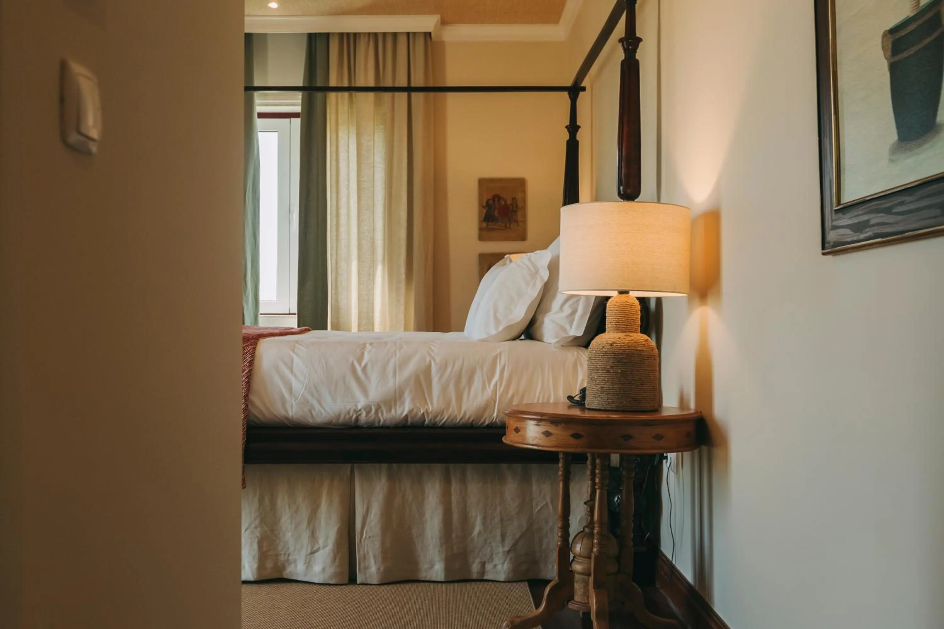 Bed in The Manor House Celeirós