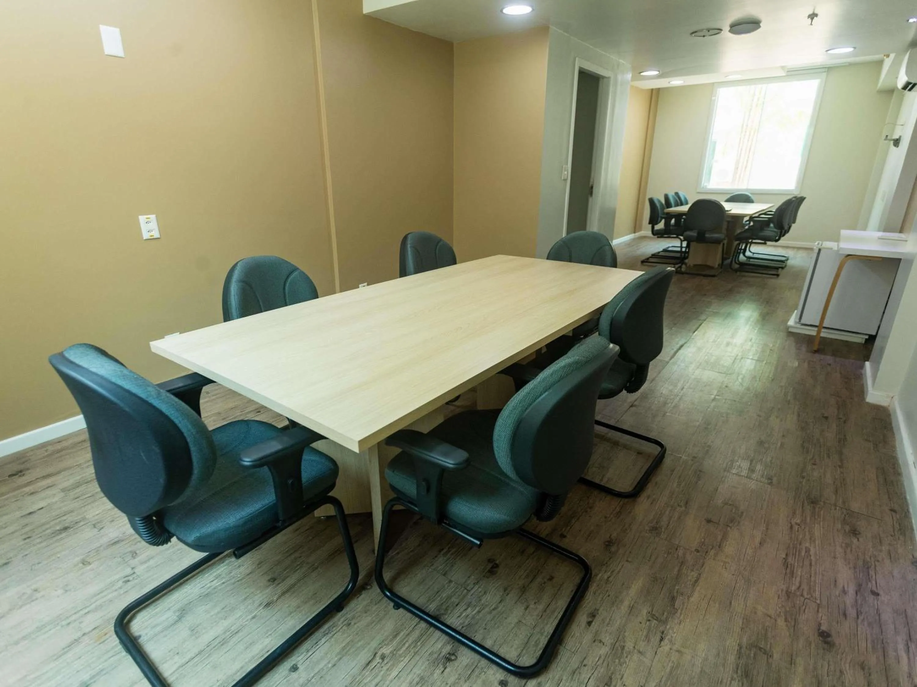 Meeting/conference room in ibis Styles Manaus