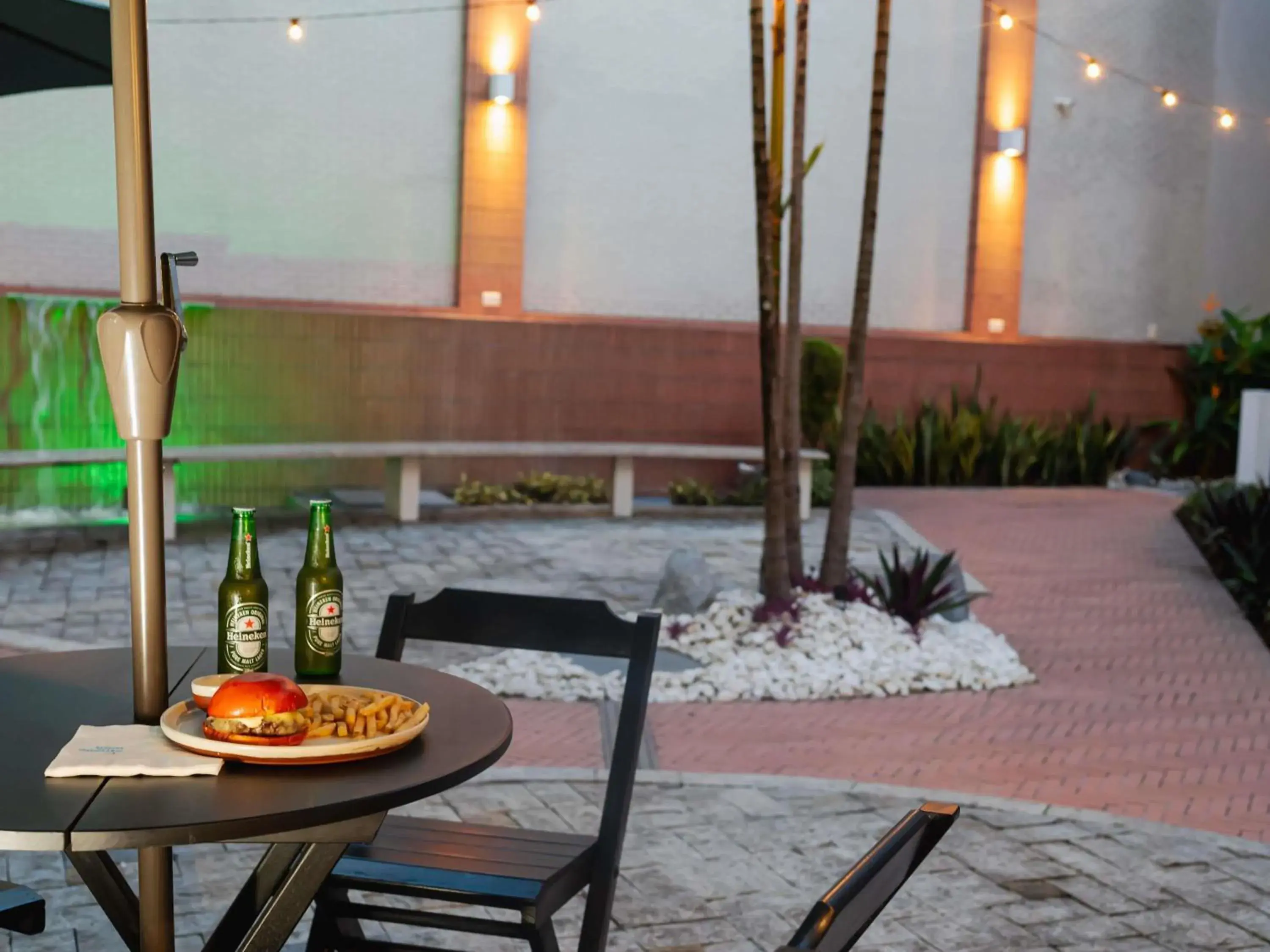 Lounge or bar in ibis Styles Manaus Lounge or bar in ibis Styles Manaus