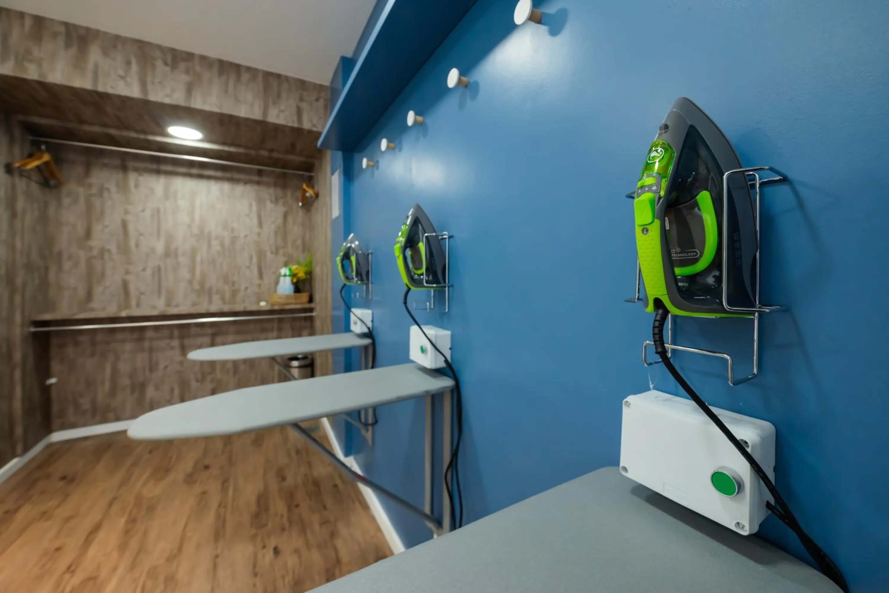 flat iron in ibis Styles Manaus