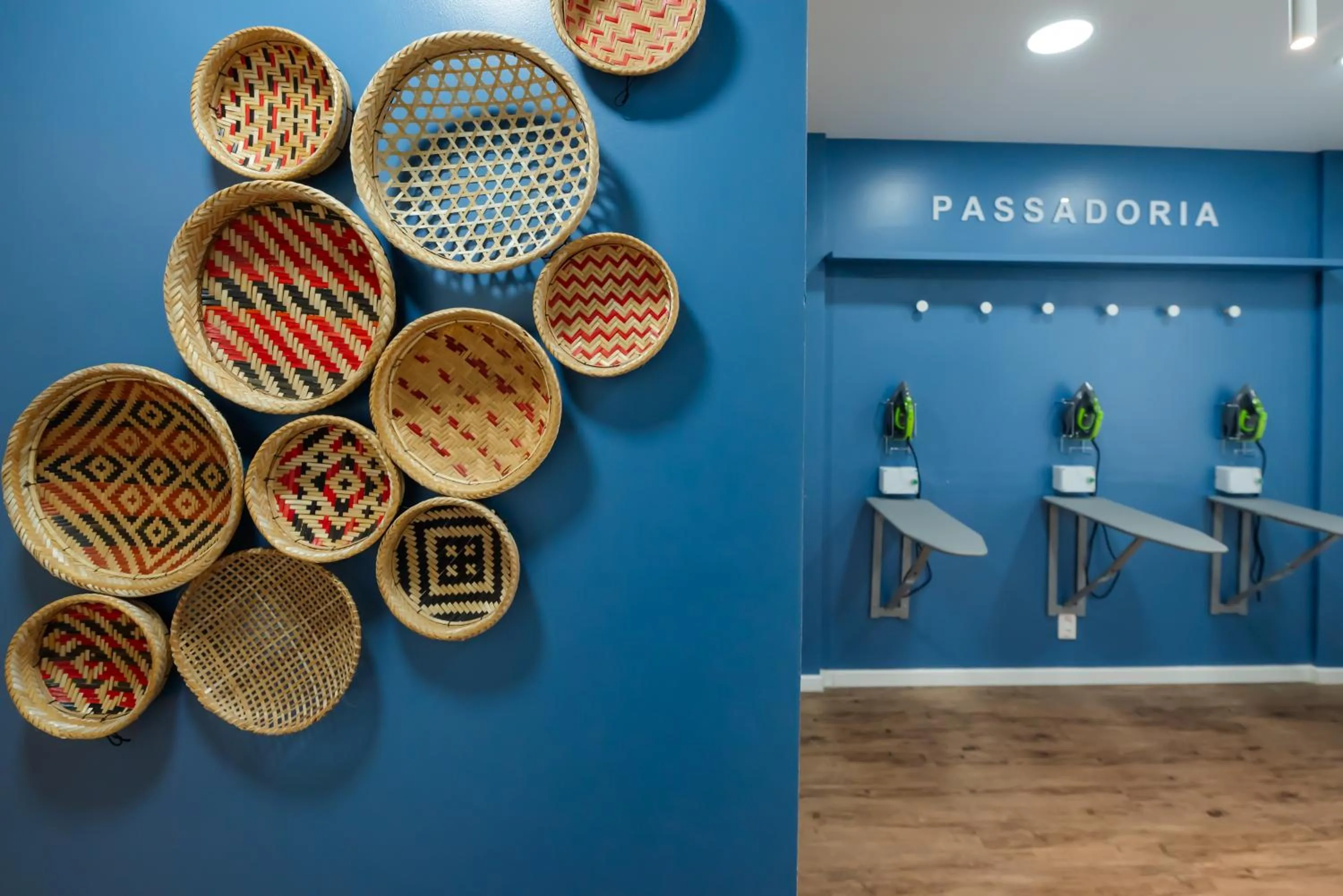 flat iron in ibis Styles Manaus