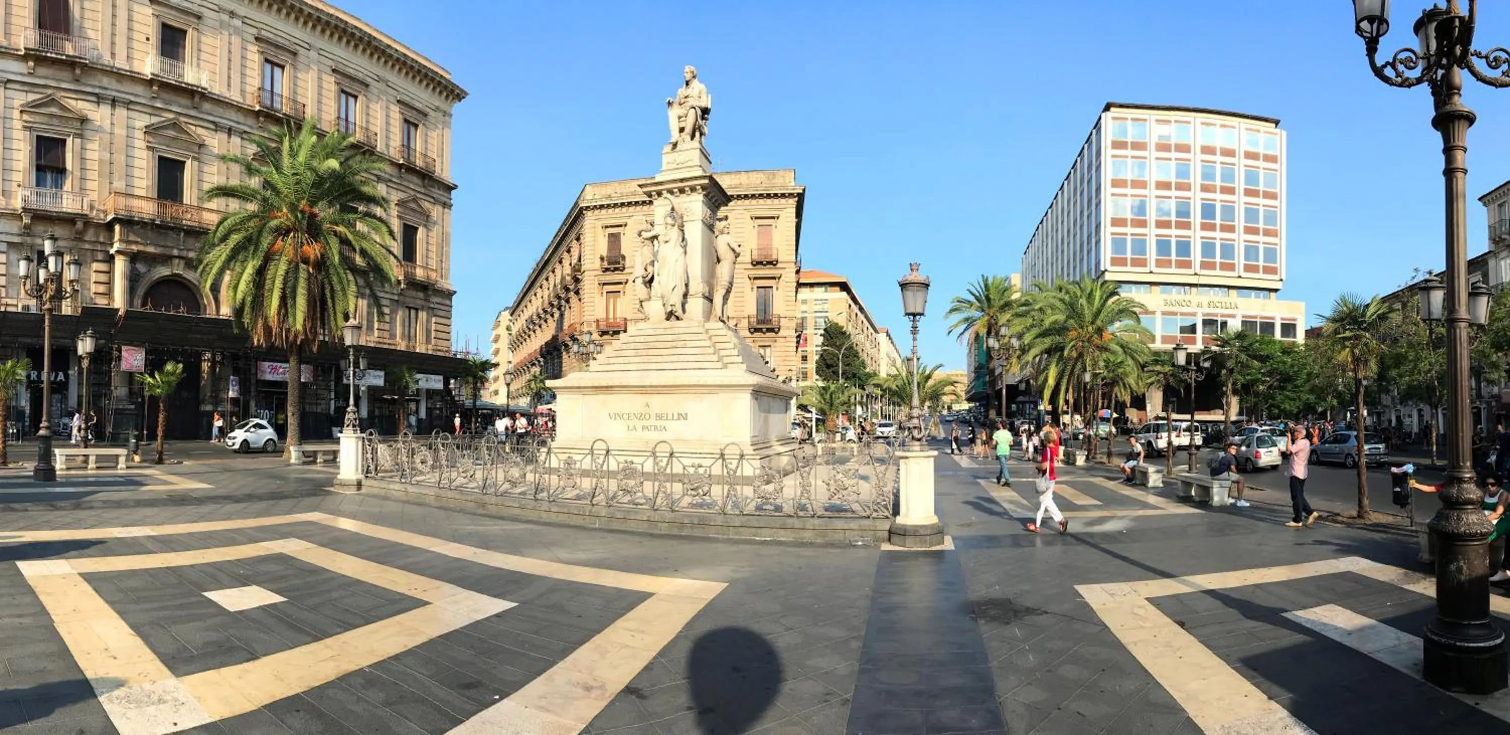 Neighbourhood in Khome Rooms & Apartment