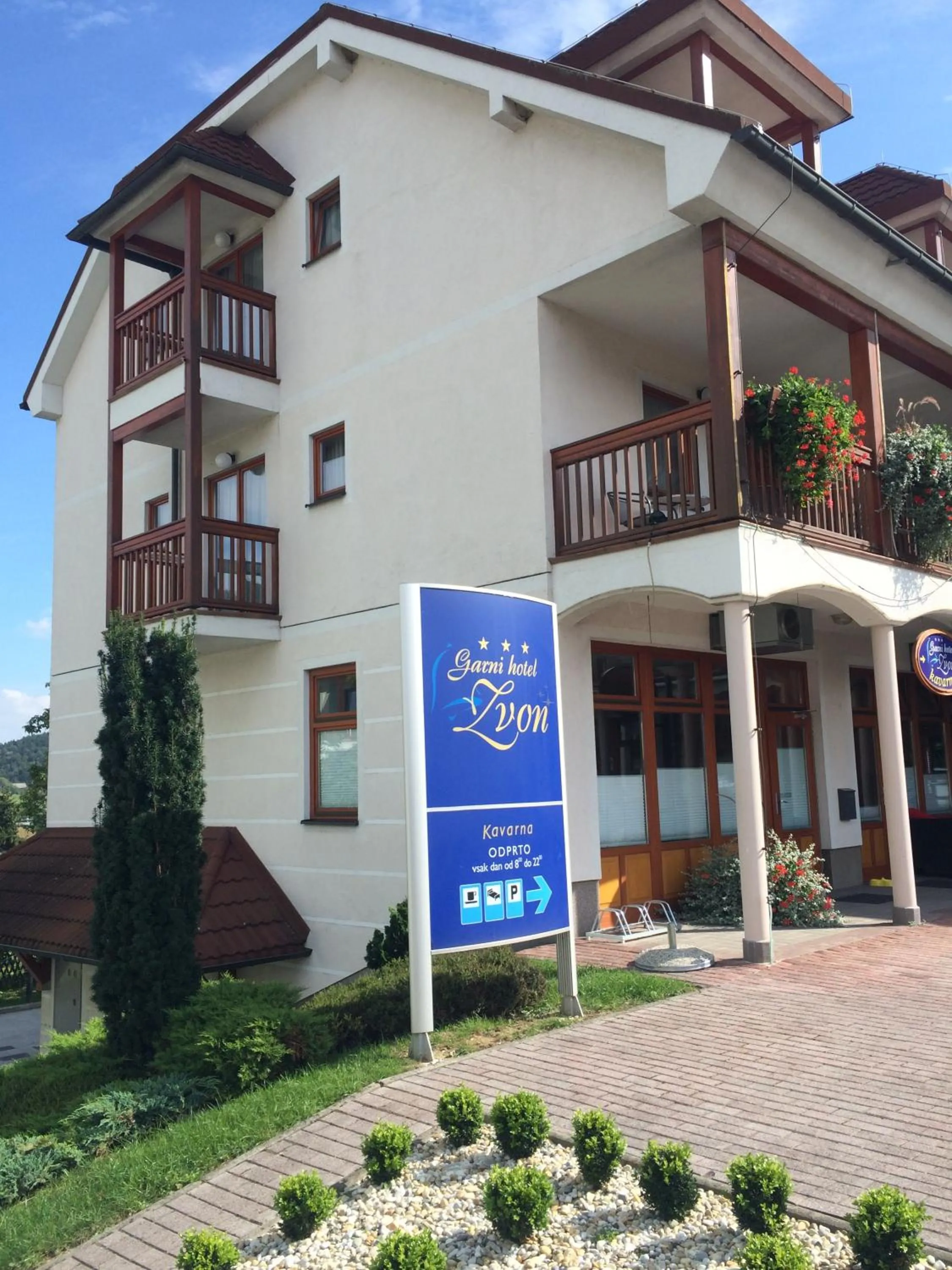 Facade/entrance in Garni Hotel Zvon