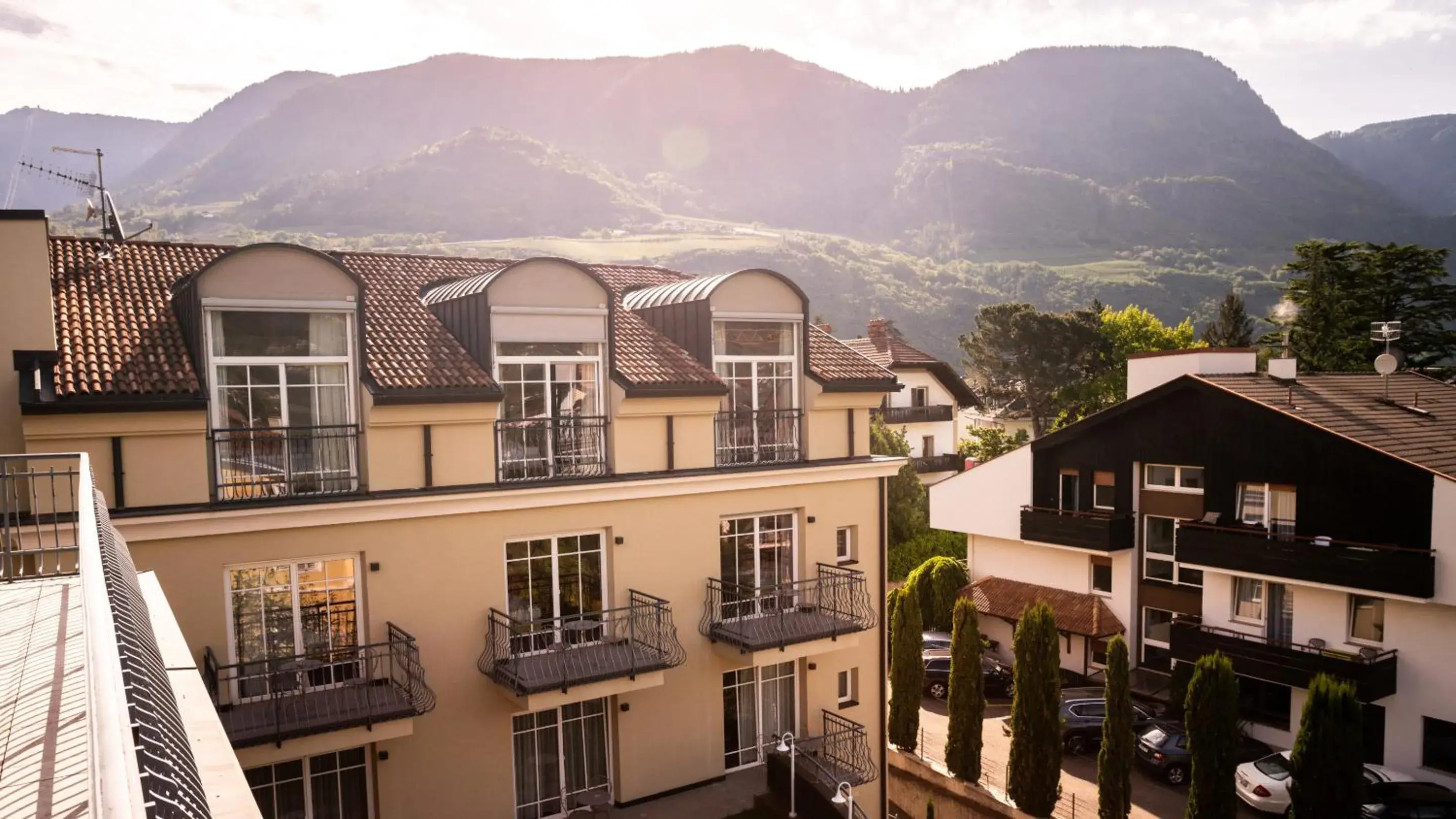 Standard Double Room with Balcony - Flair in Hotel Villa Laurus Standard Double Room with Balcony - Flair in Hotel Villa Laurus