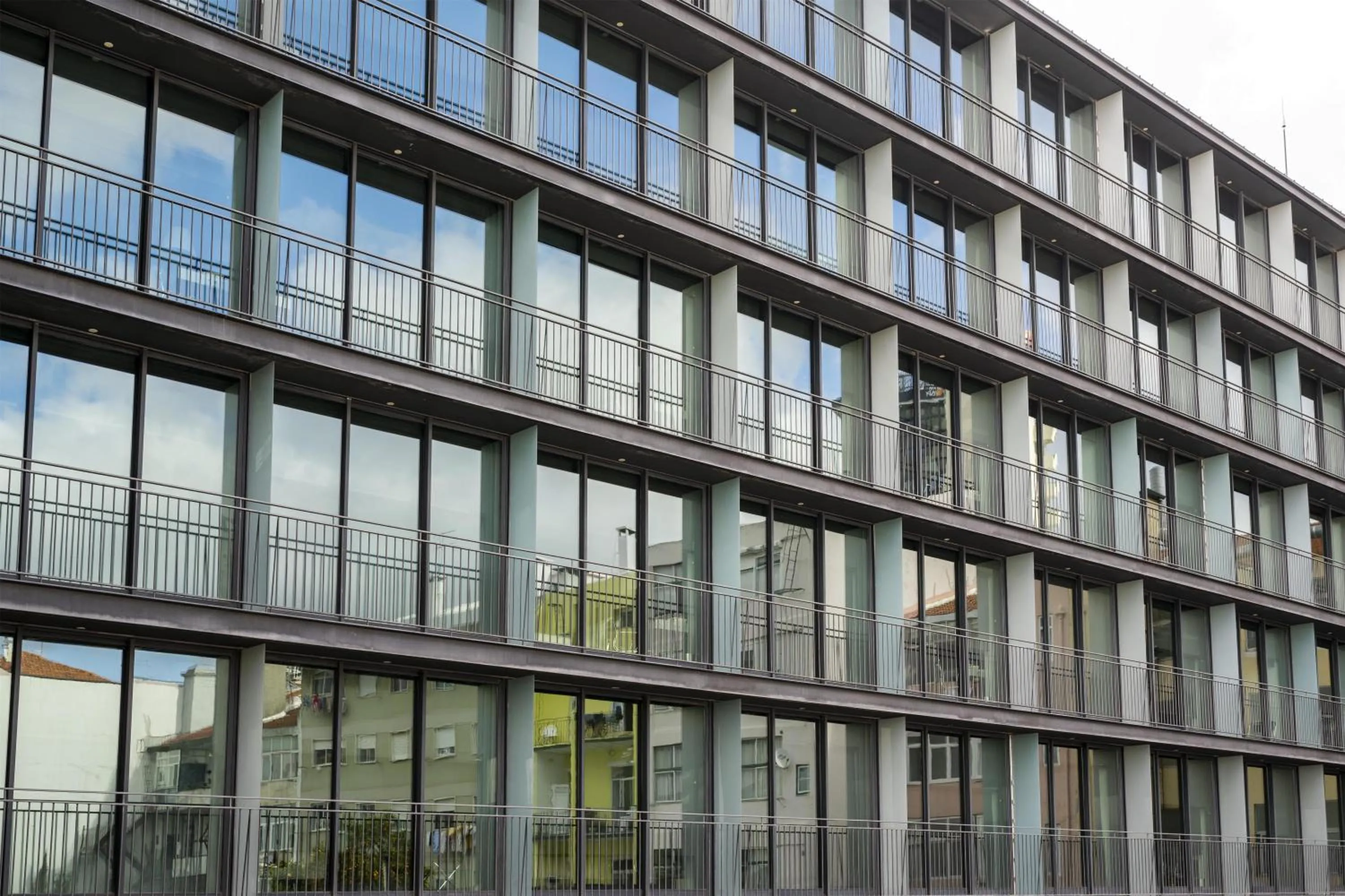 Property building in DoubleTree by Hilton Lisbon Fontana Park