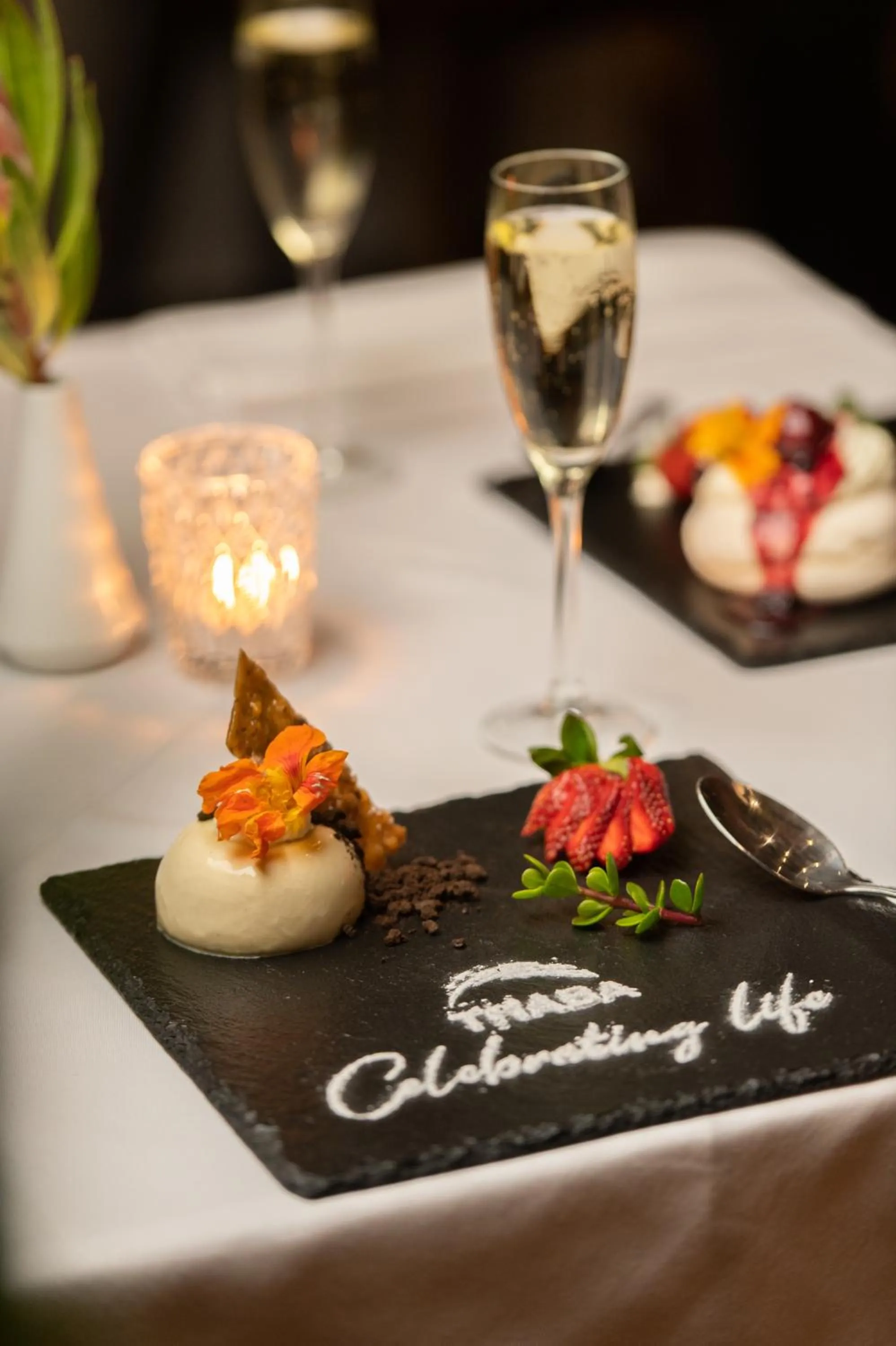 Restaurant/places to eat in Thaba Eco Hotel