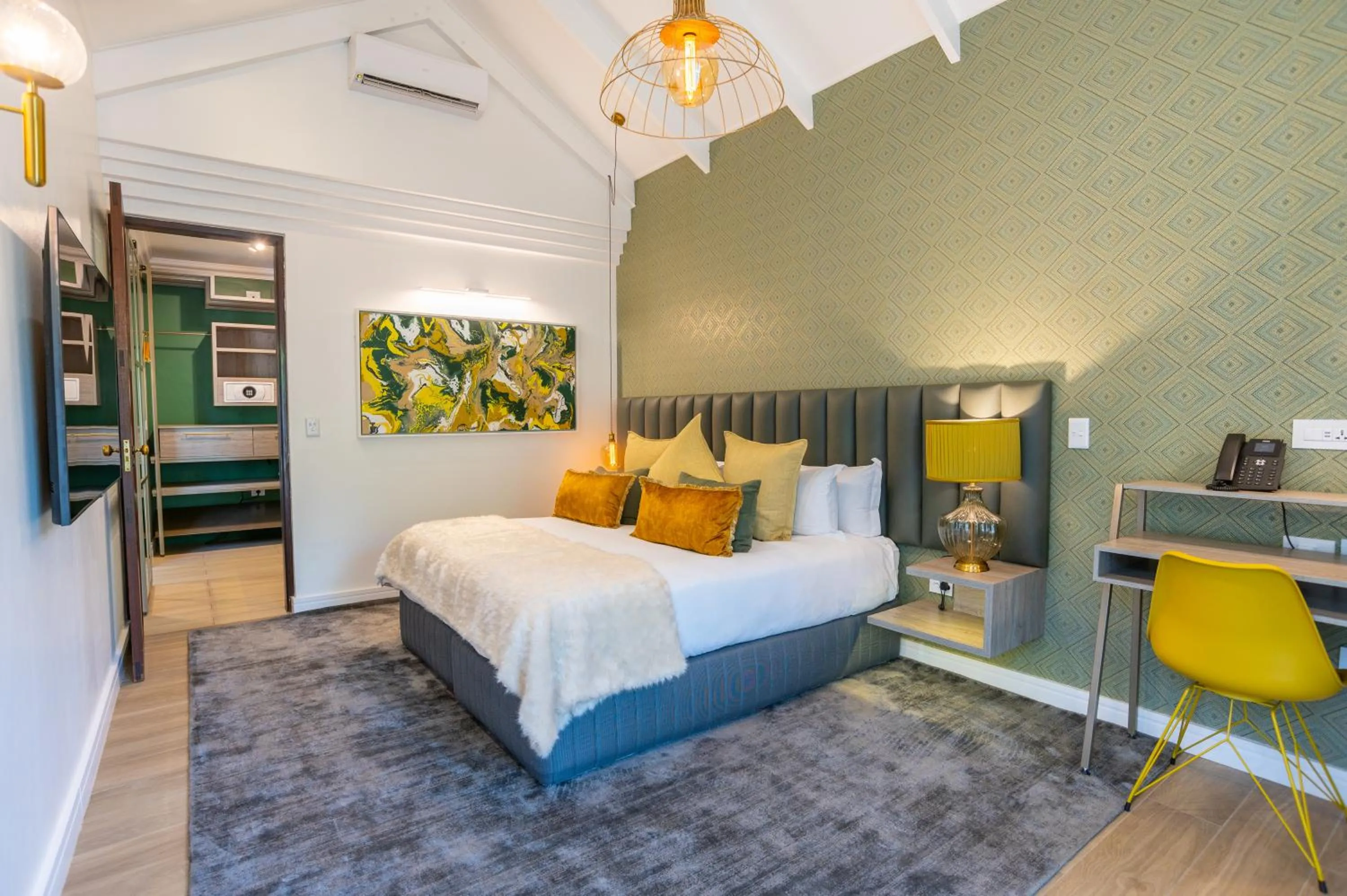 Bedroom, Bed in Thaba Eco Hotel