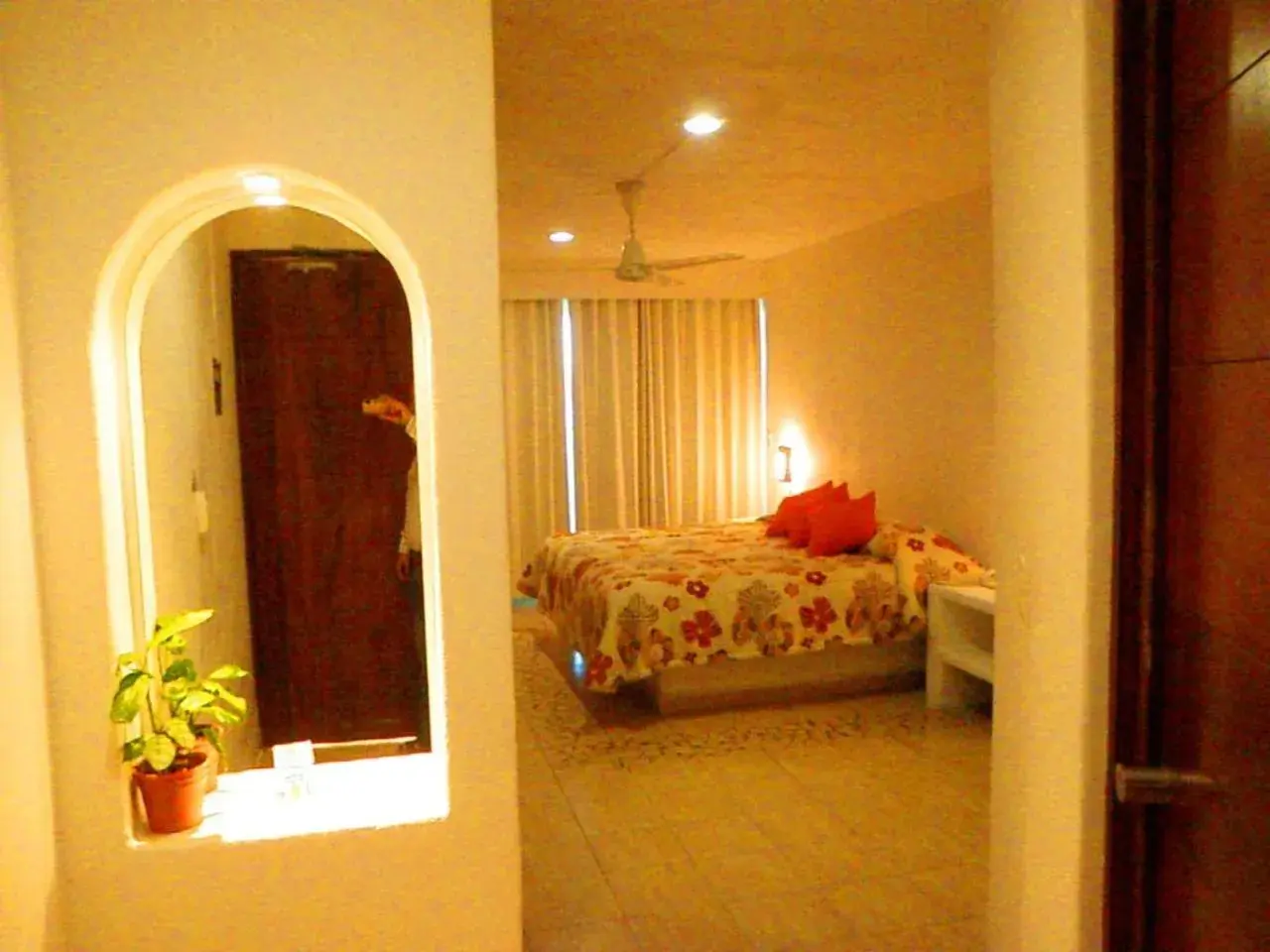 Queen Room with Balcony in Hotelito Escondido Queen Room with Balcony in Hotelito Escondido