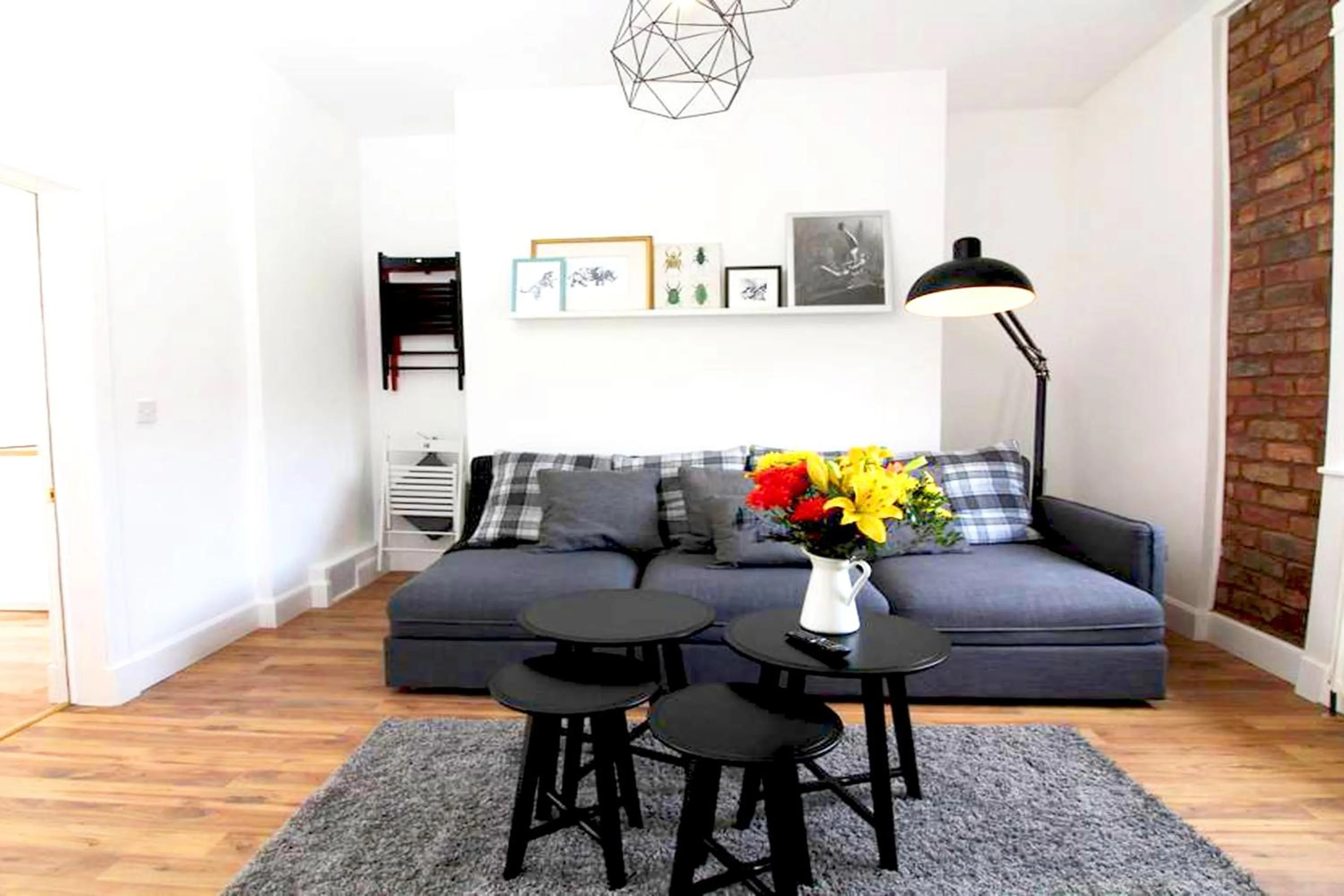 Stylish Flat in 1860's Listed Building