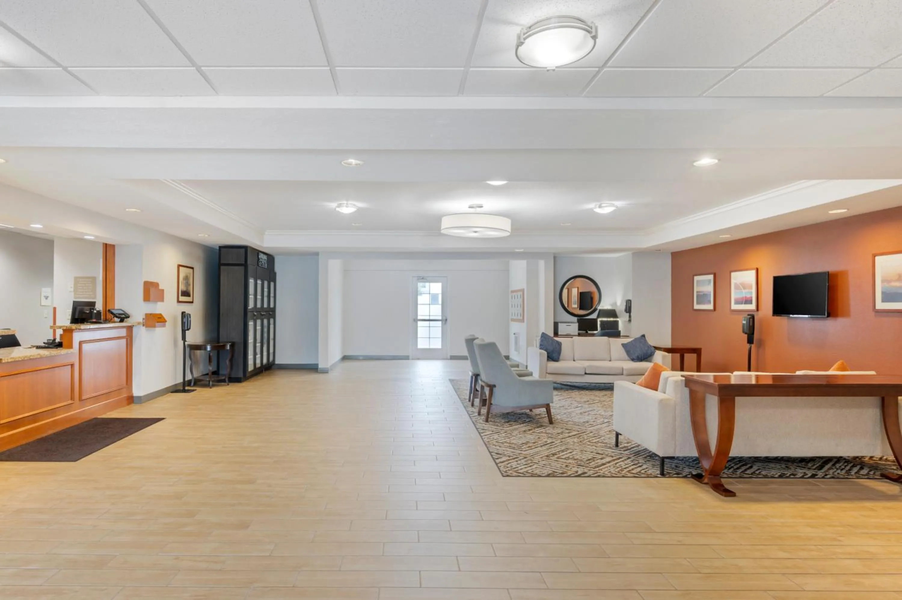 Lobby or reception in Candlewood Suites Indianapolis East by IHG