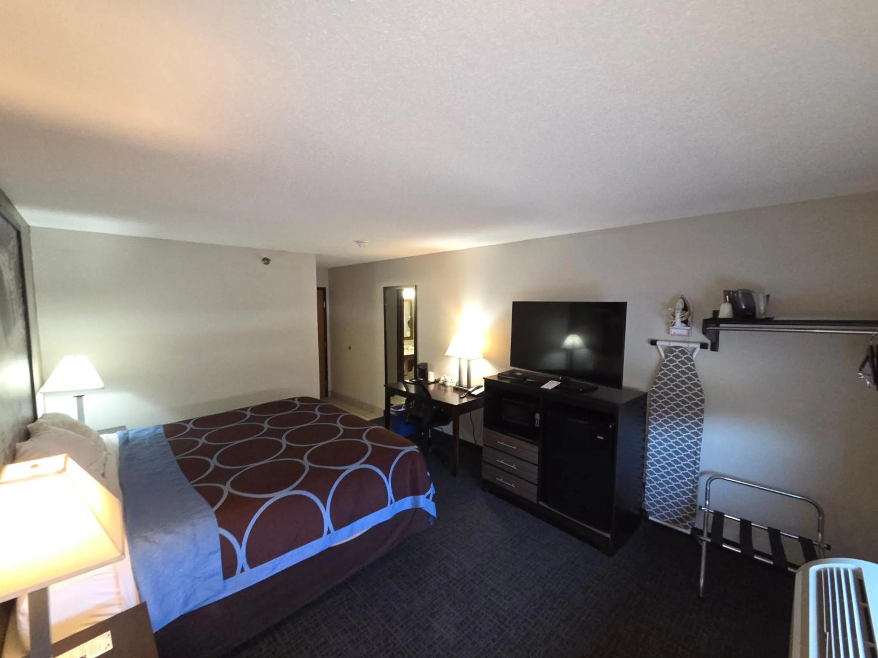 Bed in Super 8 by Wyndham Elkins