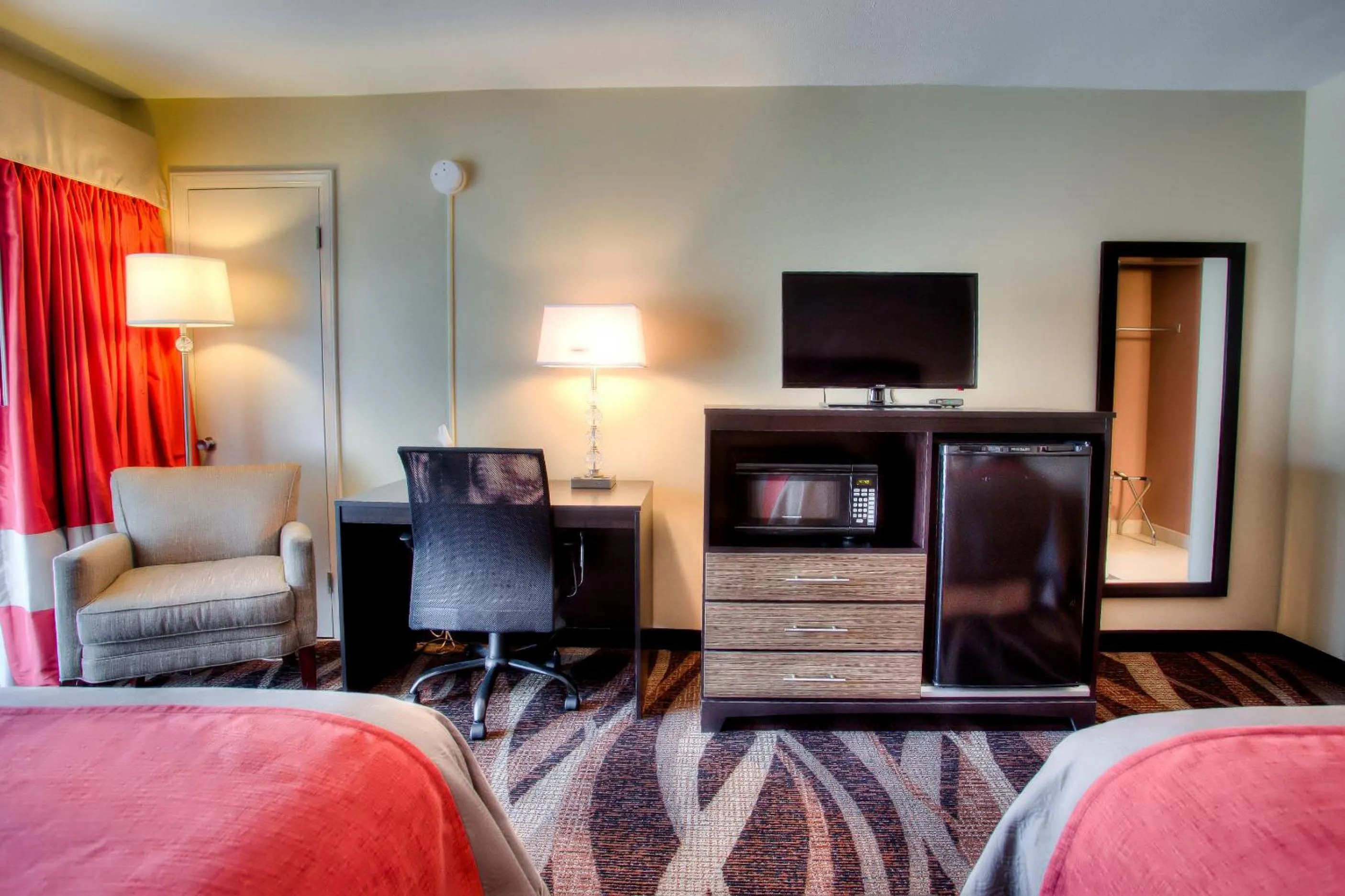 TV and multimedia, Bed in The Beaucatcher, a Boutique Motel