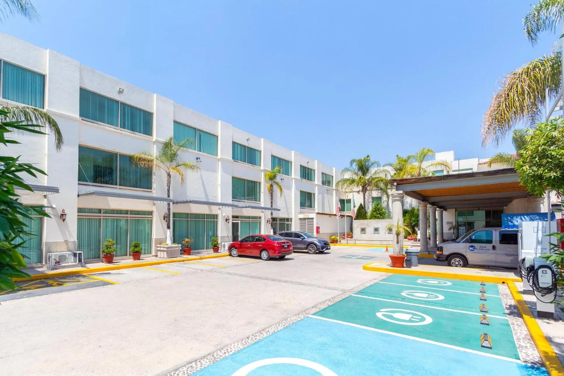 Property building in Hotel San Carlos Tequisquiapan