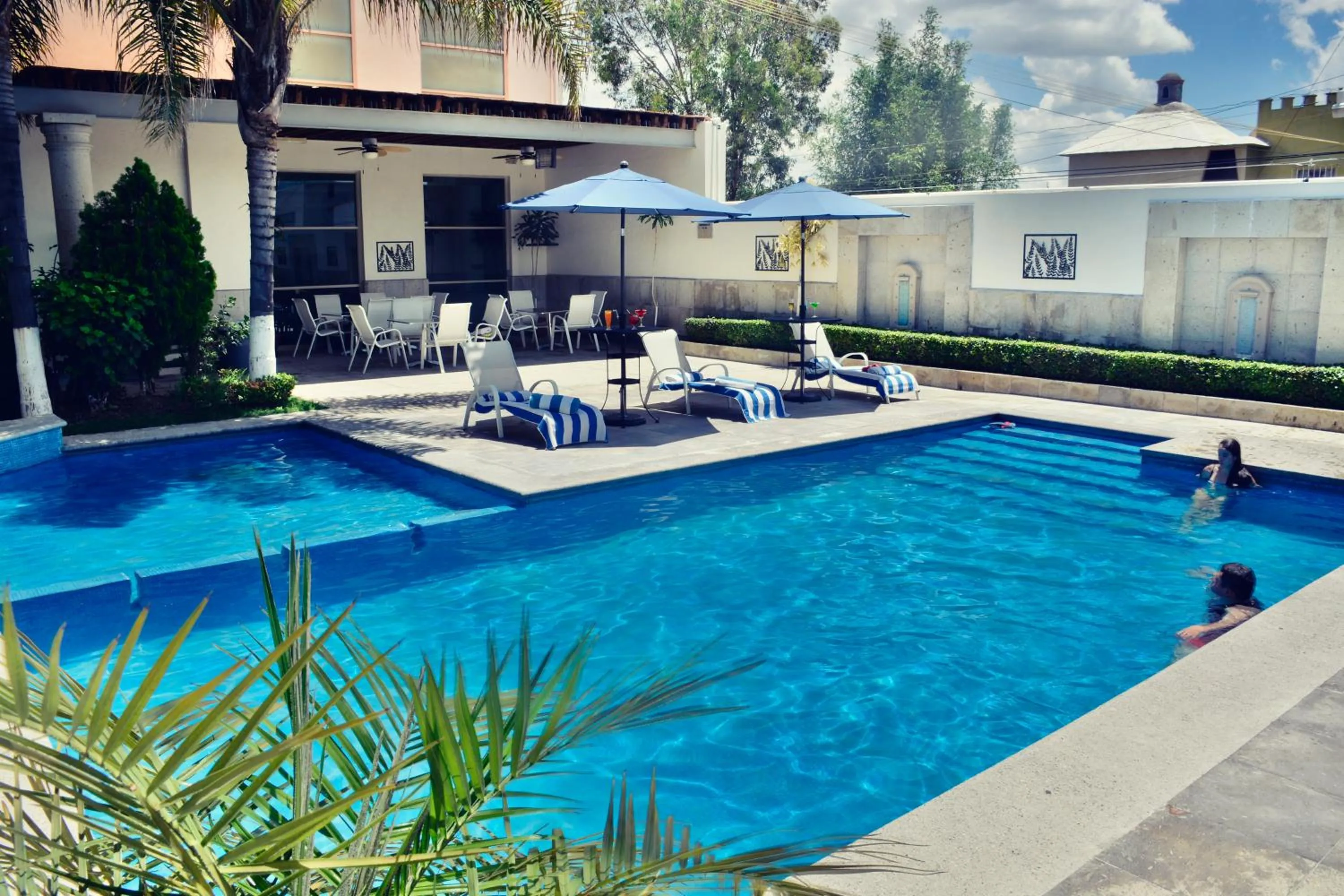 Swimming pool in Hotel San Carlos Tequisquiapan