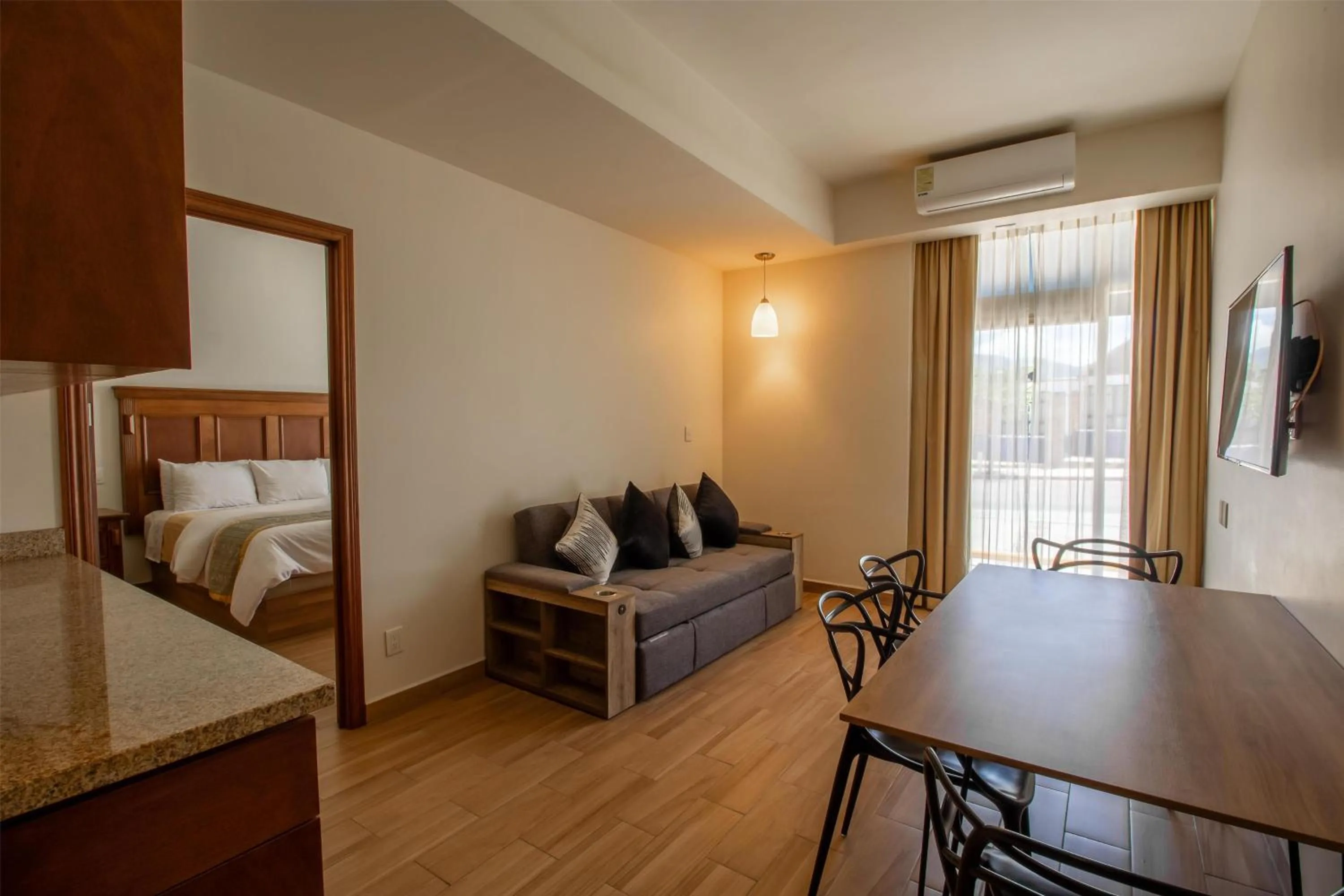 Bedroom, Bed in Hecthorny San Carlos Tequisquiapan, BW Signature Collection