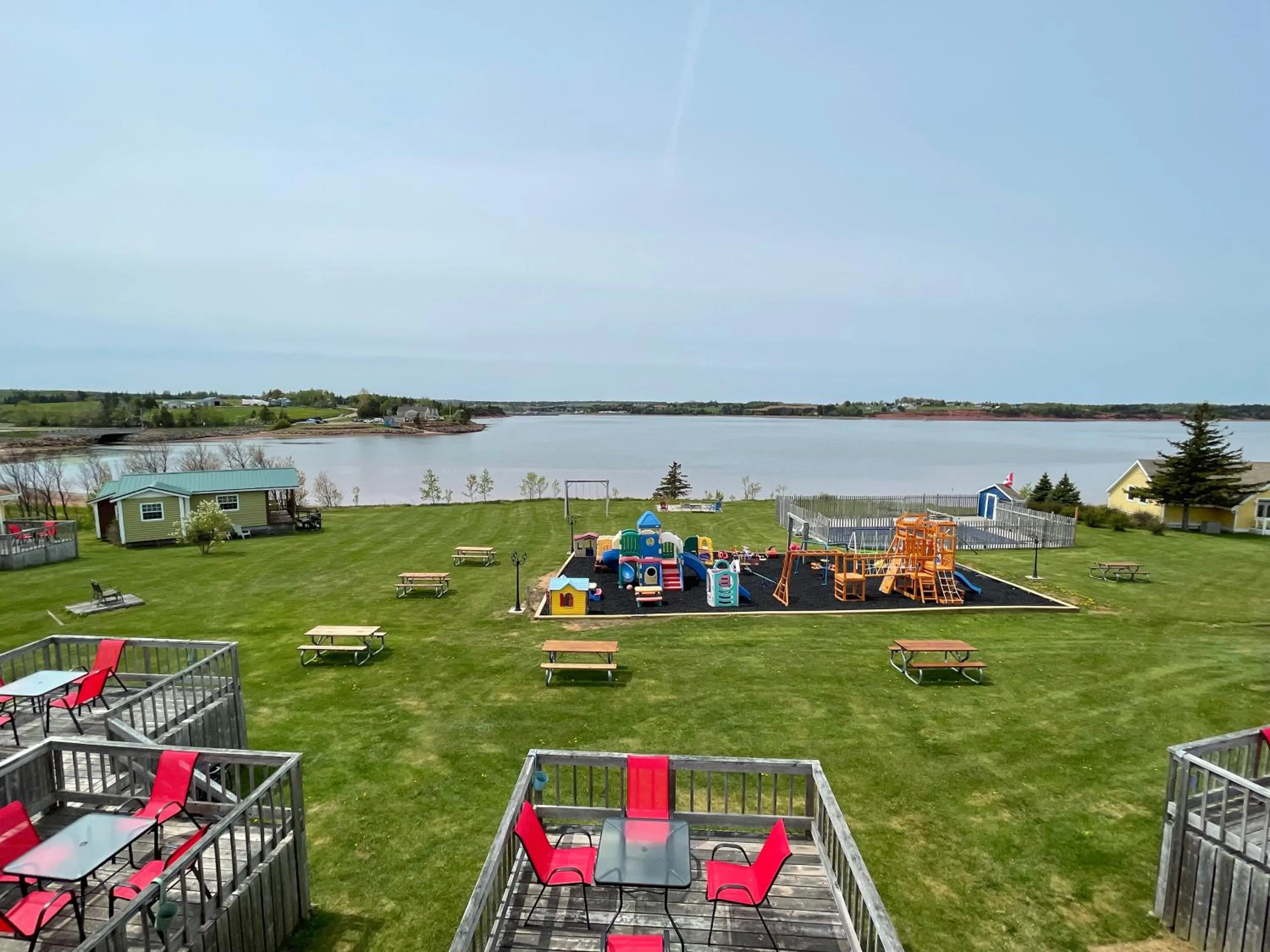 Beach & Breeze Cottages