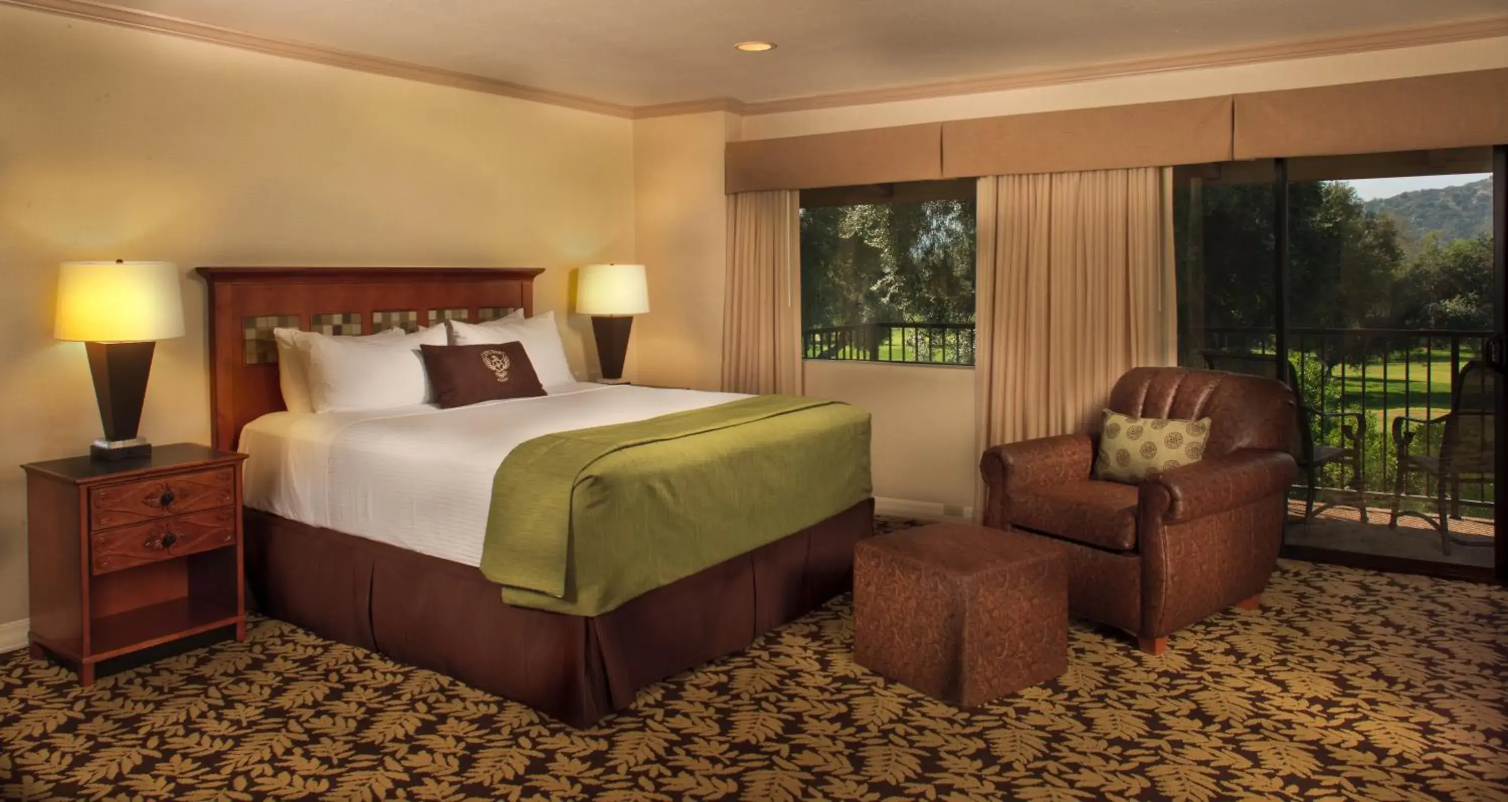 Bed in Singing Hills Golf Resort at Sycuan