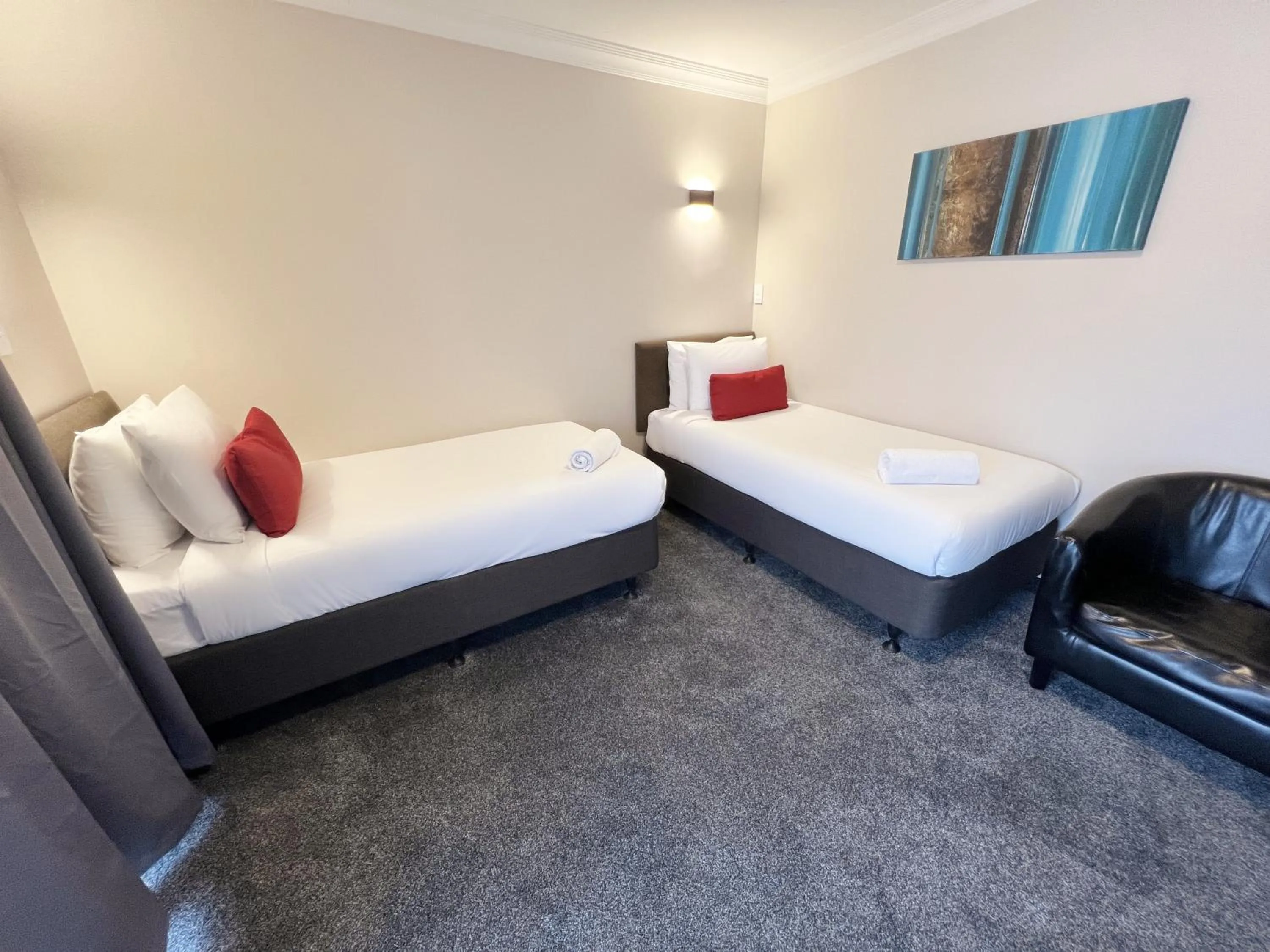 Bed in Barclay Motel