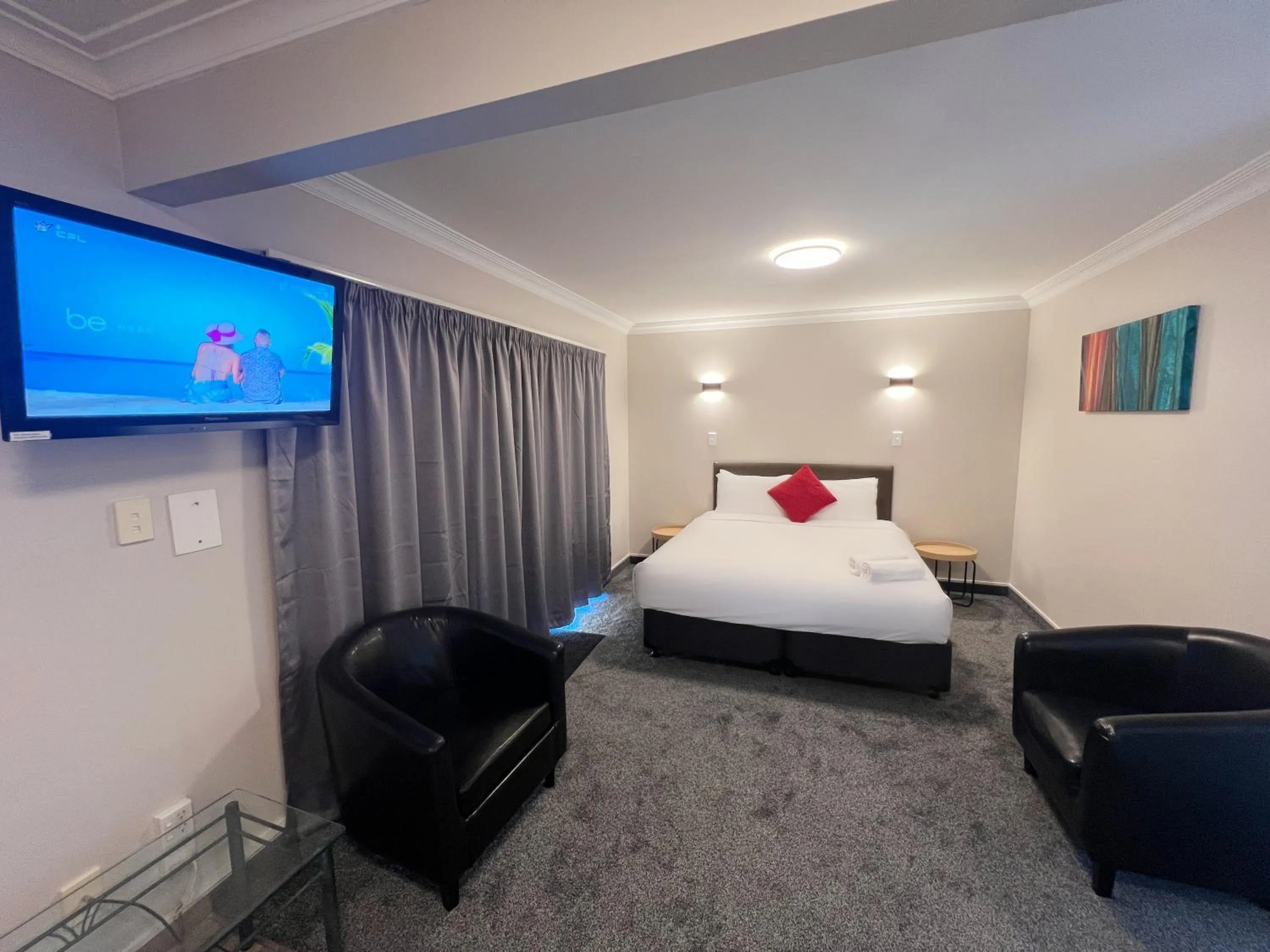 Photo of the whole room, Bed in Barclay Motel