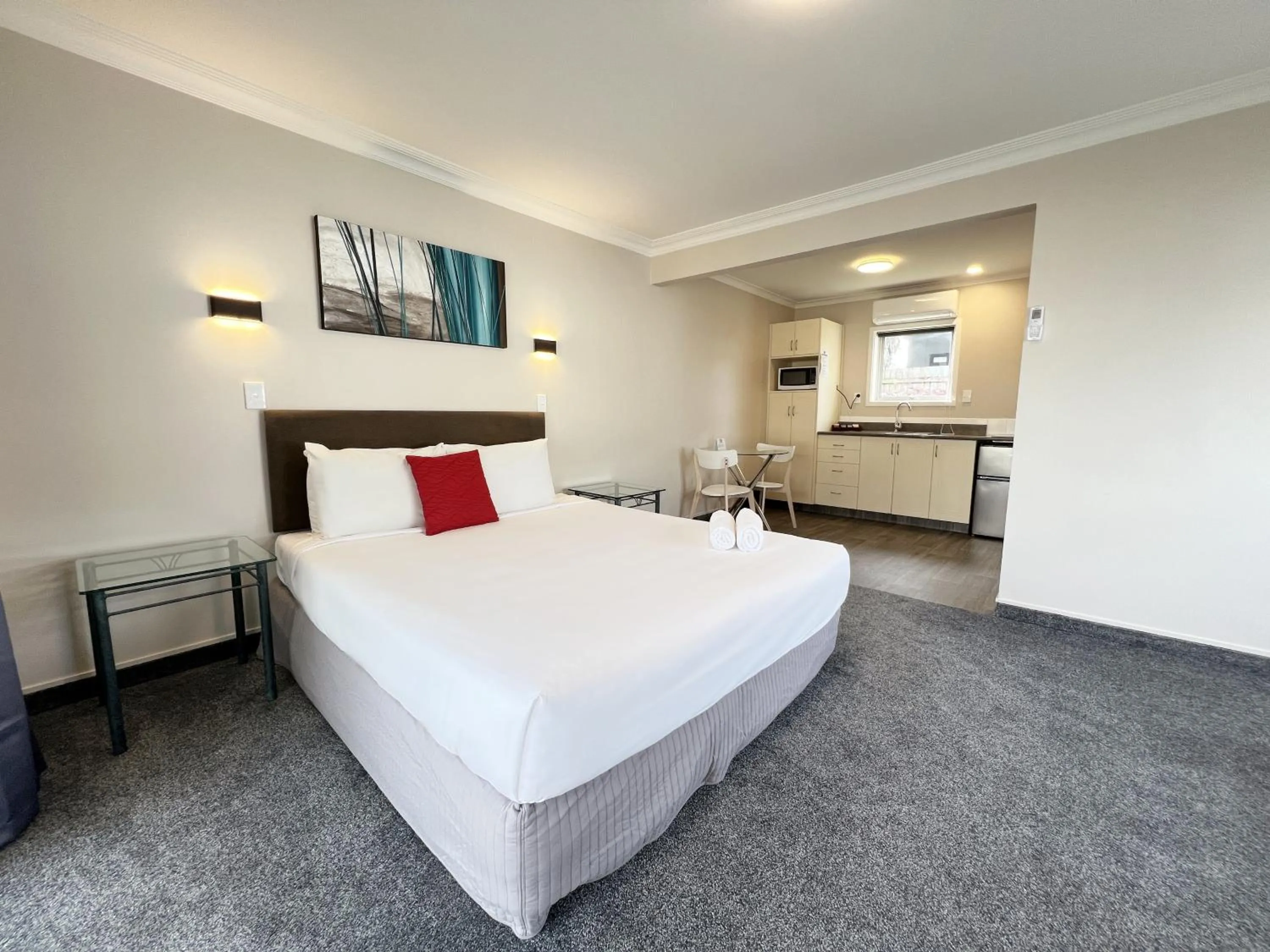 Bed in Barclay Motel