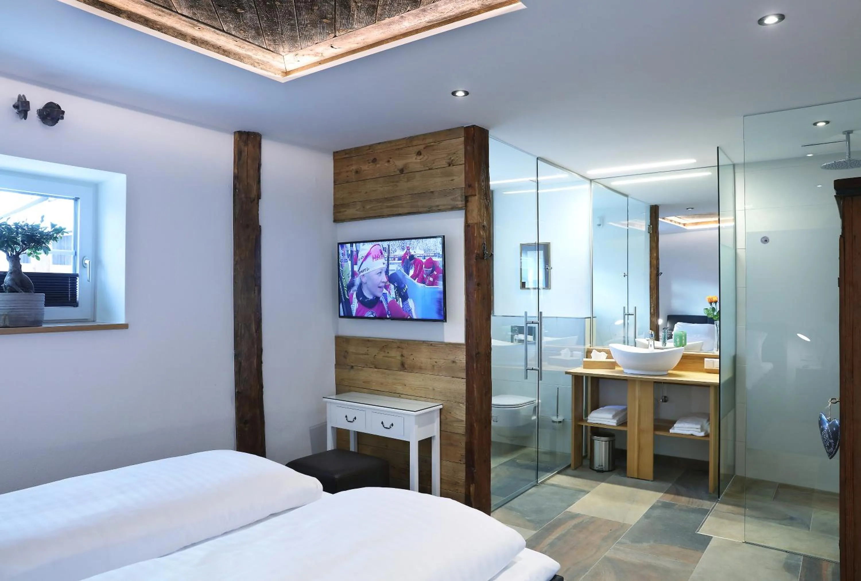 TV and multimedia, Bed in Landschützer's Country Suites