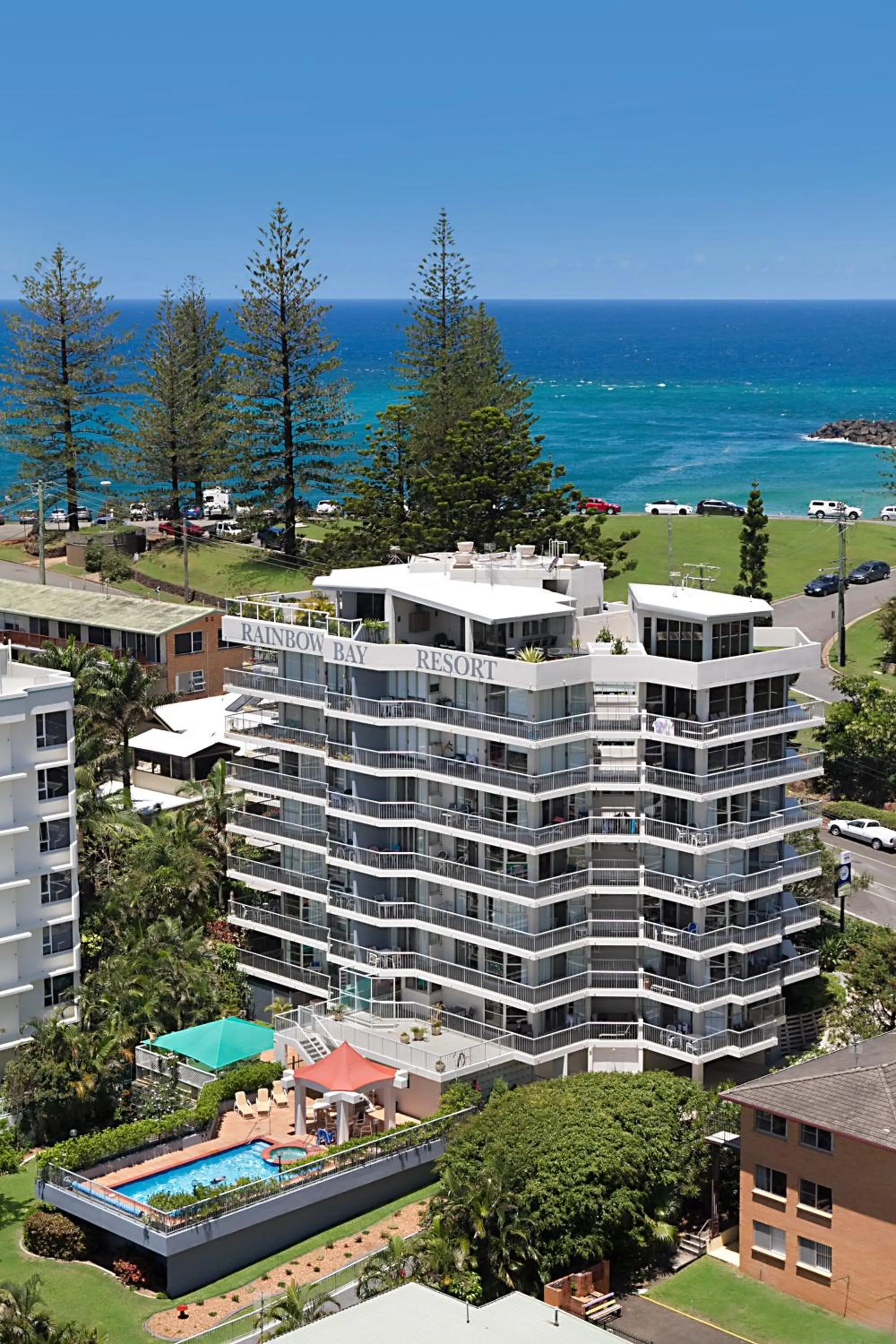 Day in Rainbow Bay Resort Holiday Apartments