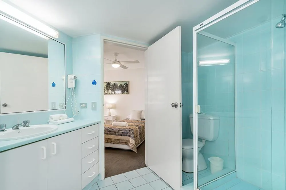 Bathroom in Rainbow Bay Resort Holiday Apartments