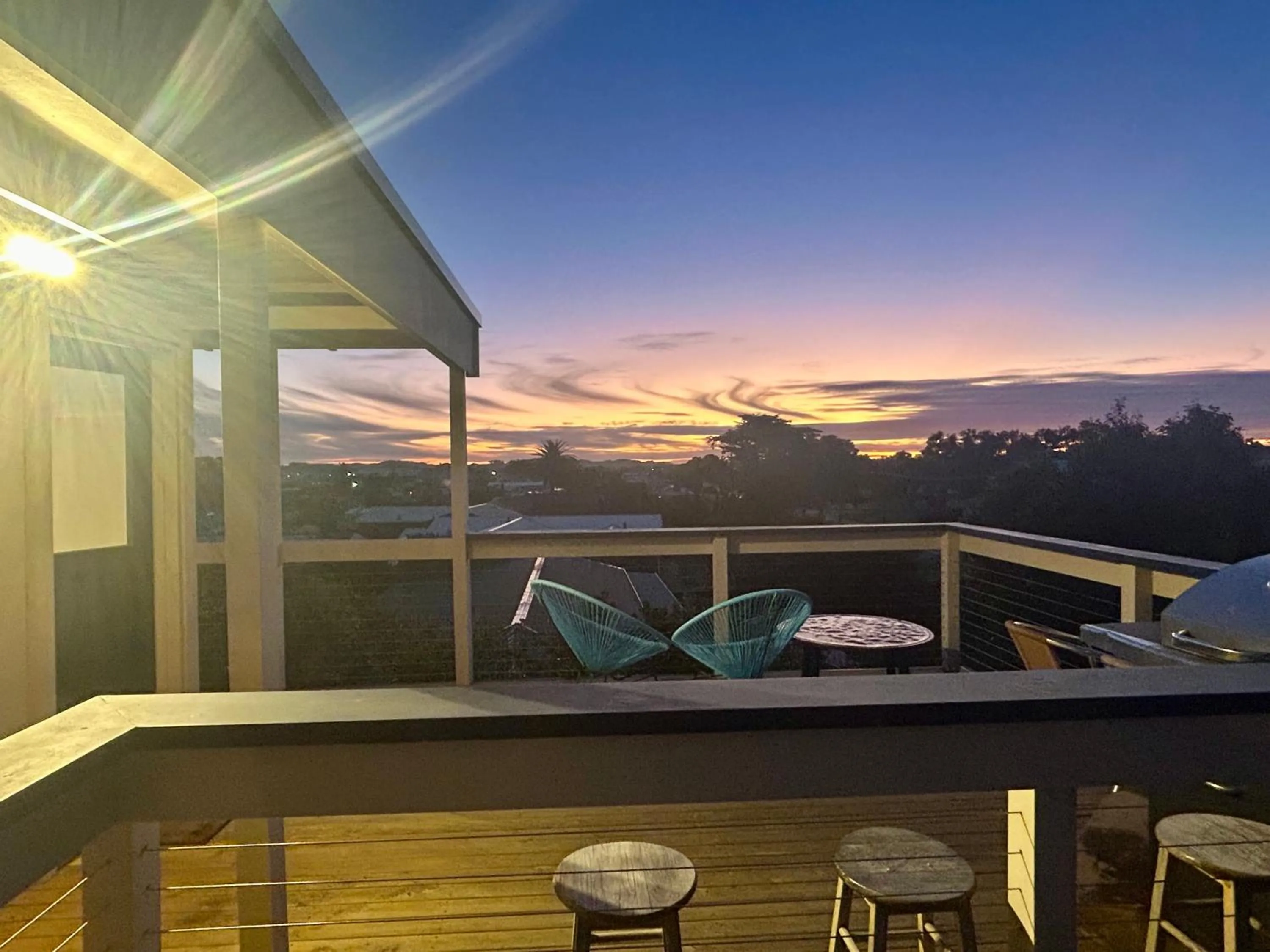 Patio in Lakeview Motel and Apartments