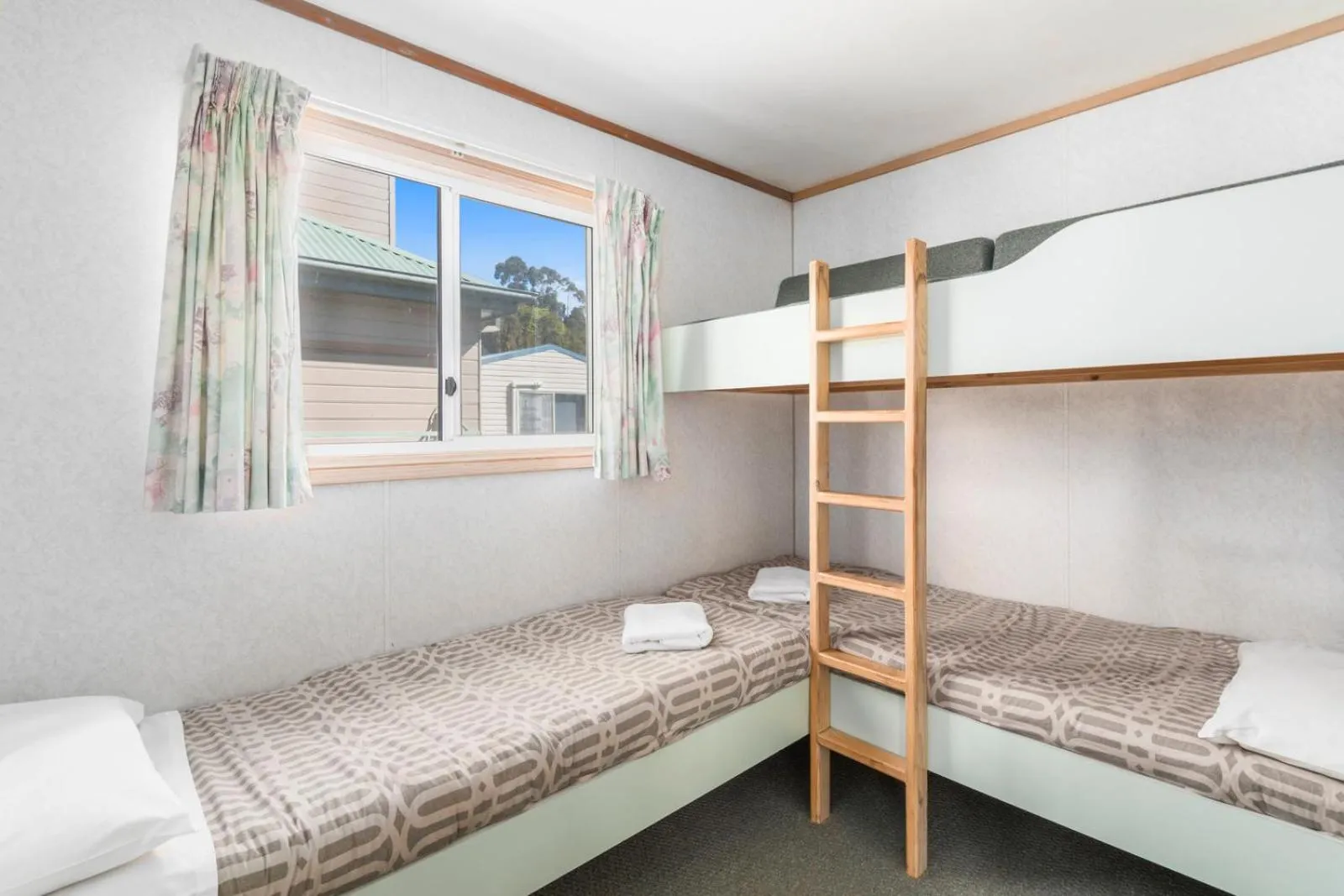 Bedroom, Bed in Ingenia Holidays Eden Beachfront